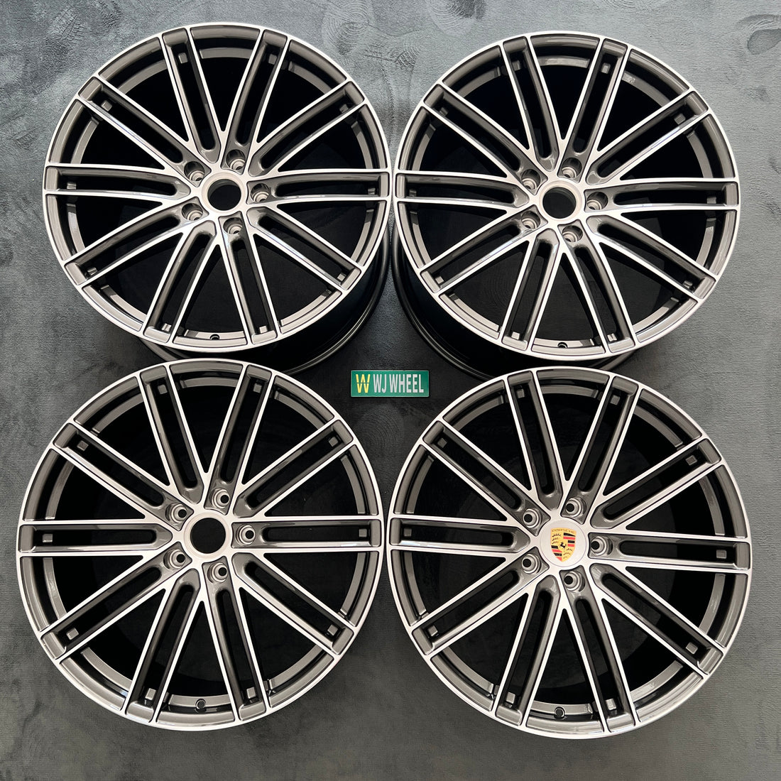 Porsche Cayenne 22 inch  original  wheel