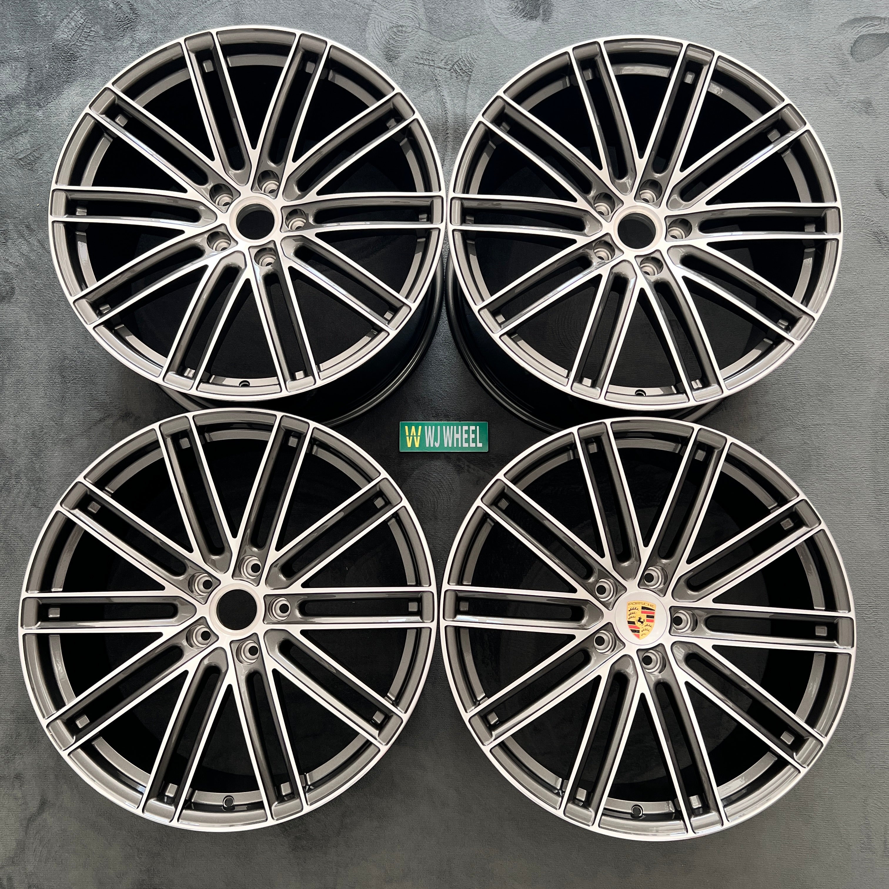 Porsche Cayenne 22 inch  original  wheel