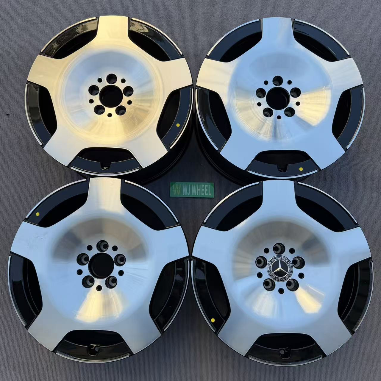 Mercedesbenz  V class  19 inch original wheel