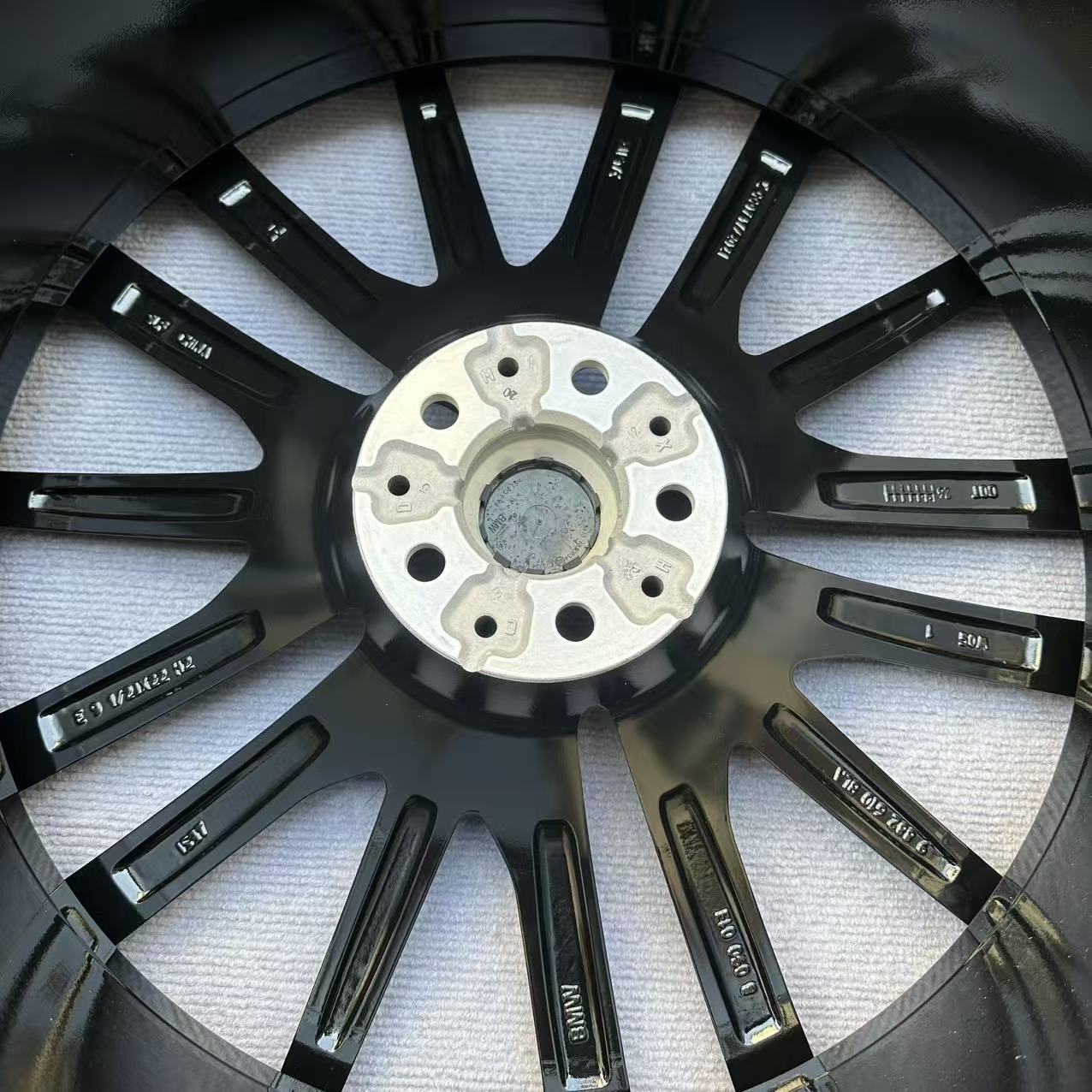 BMW X5 742M 22-inch brand new original wheels
