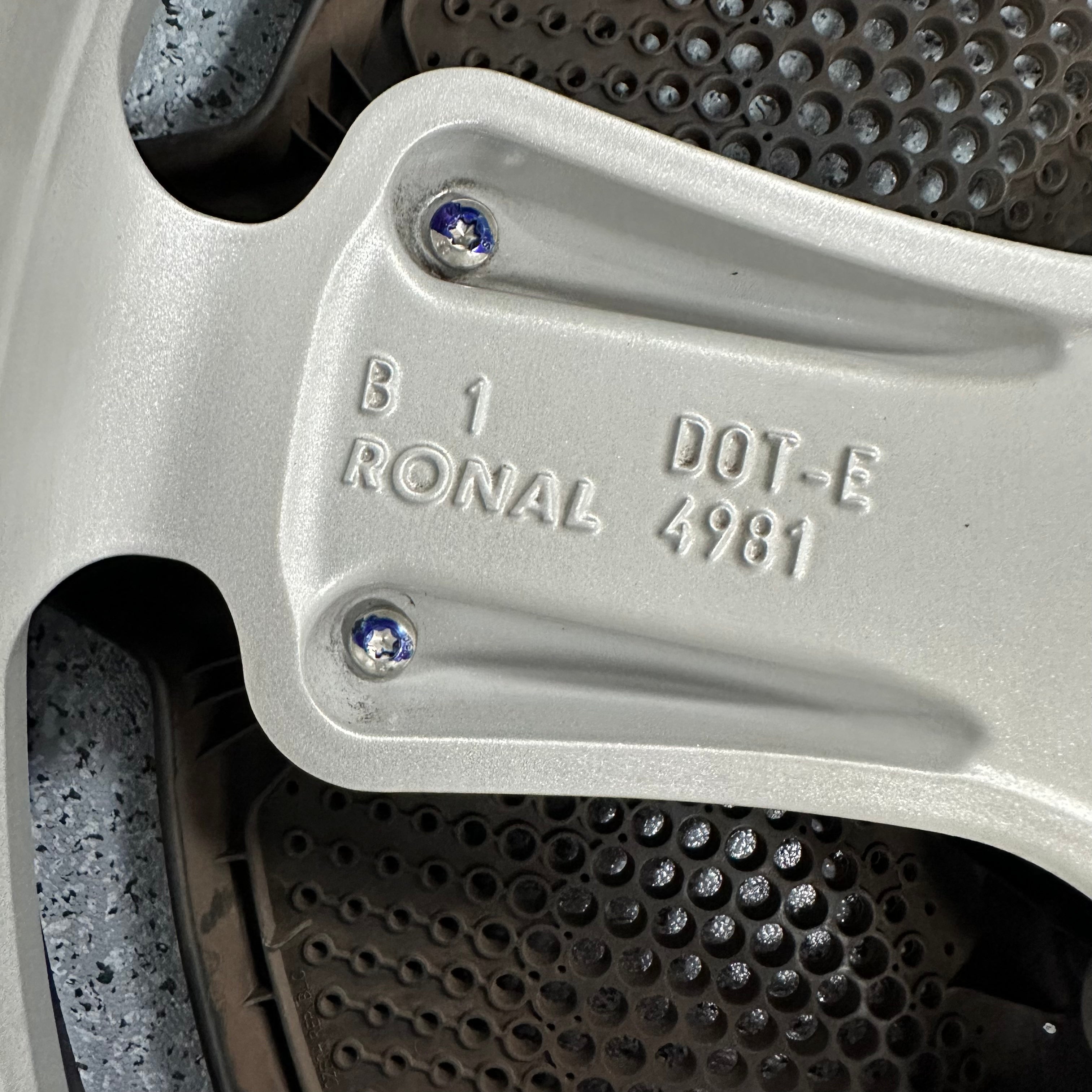 Mercedesbenz EQS 21 inch original wheel