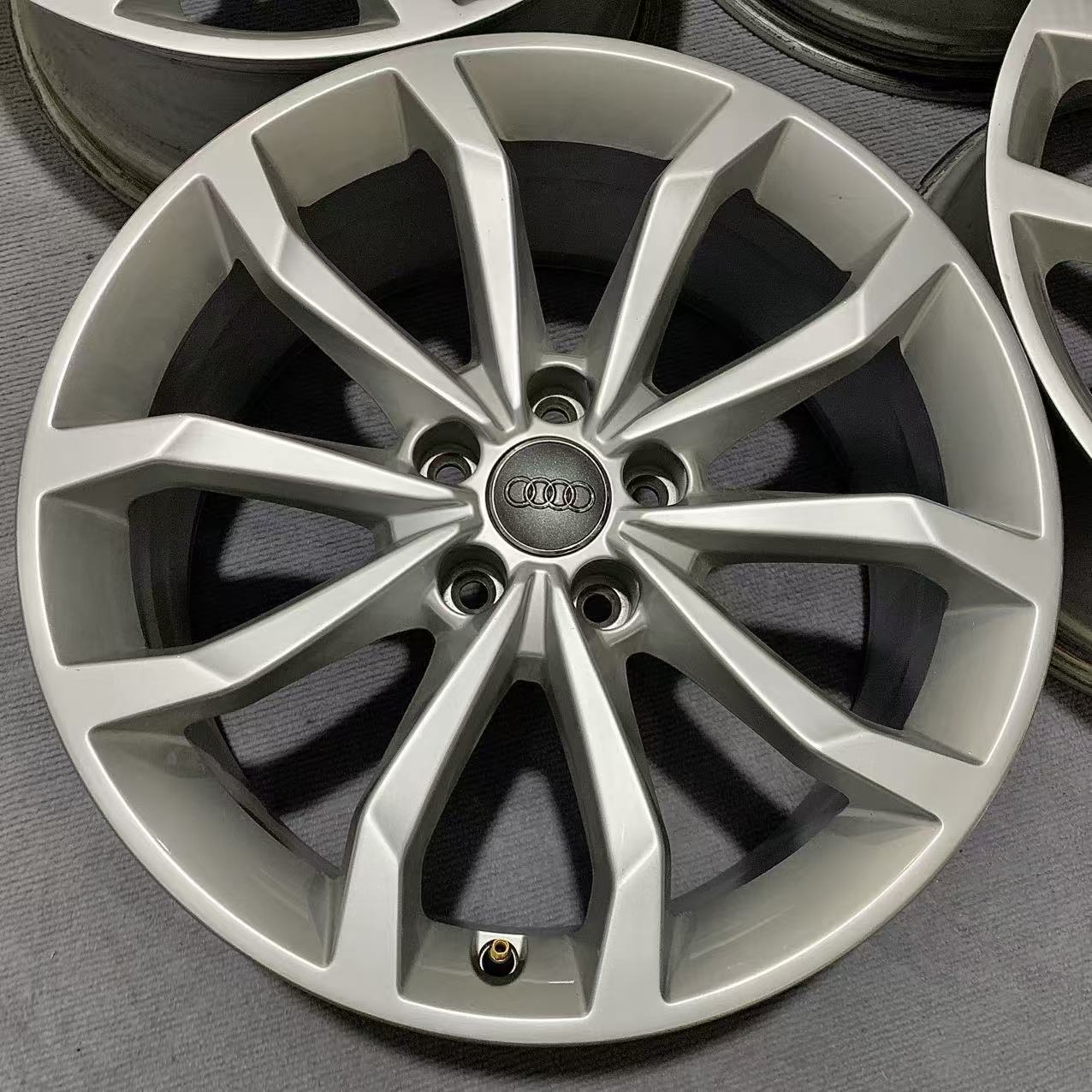 Audi A4 18 inch original wheels