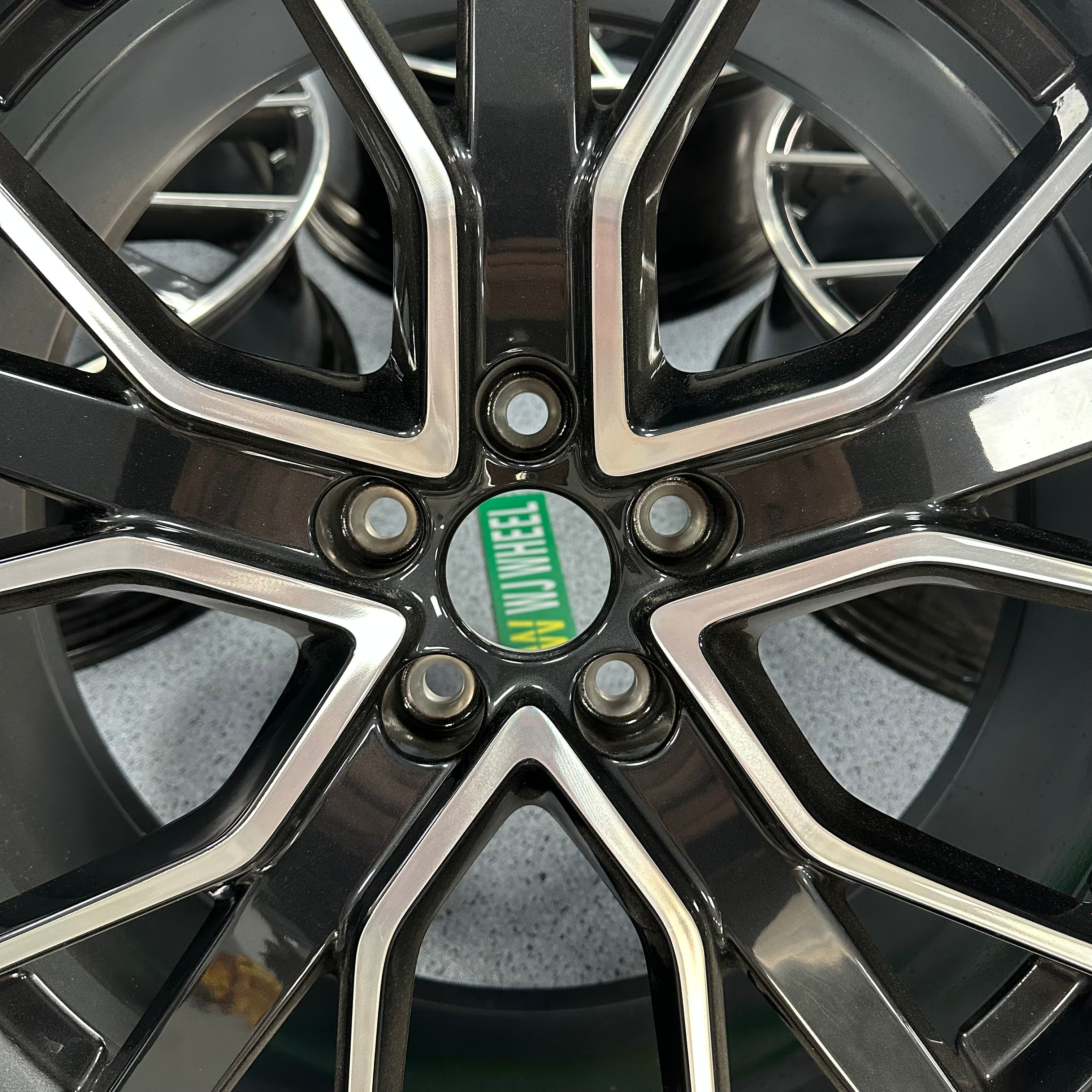 Audi Q5 20 inch original wheel
