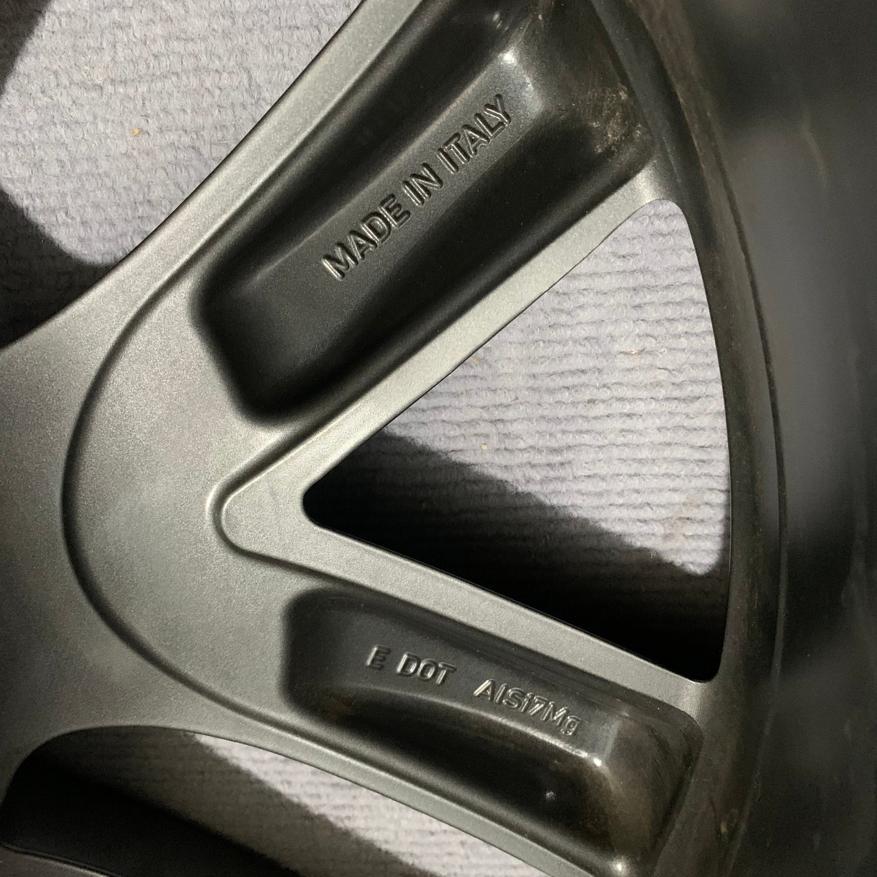 Land Rover Range Rover 22 inch Original wheels