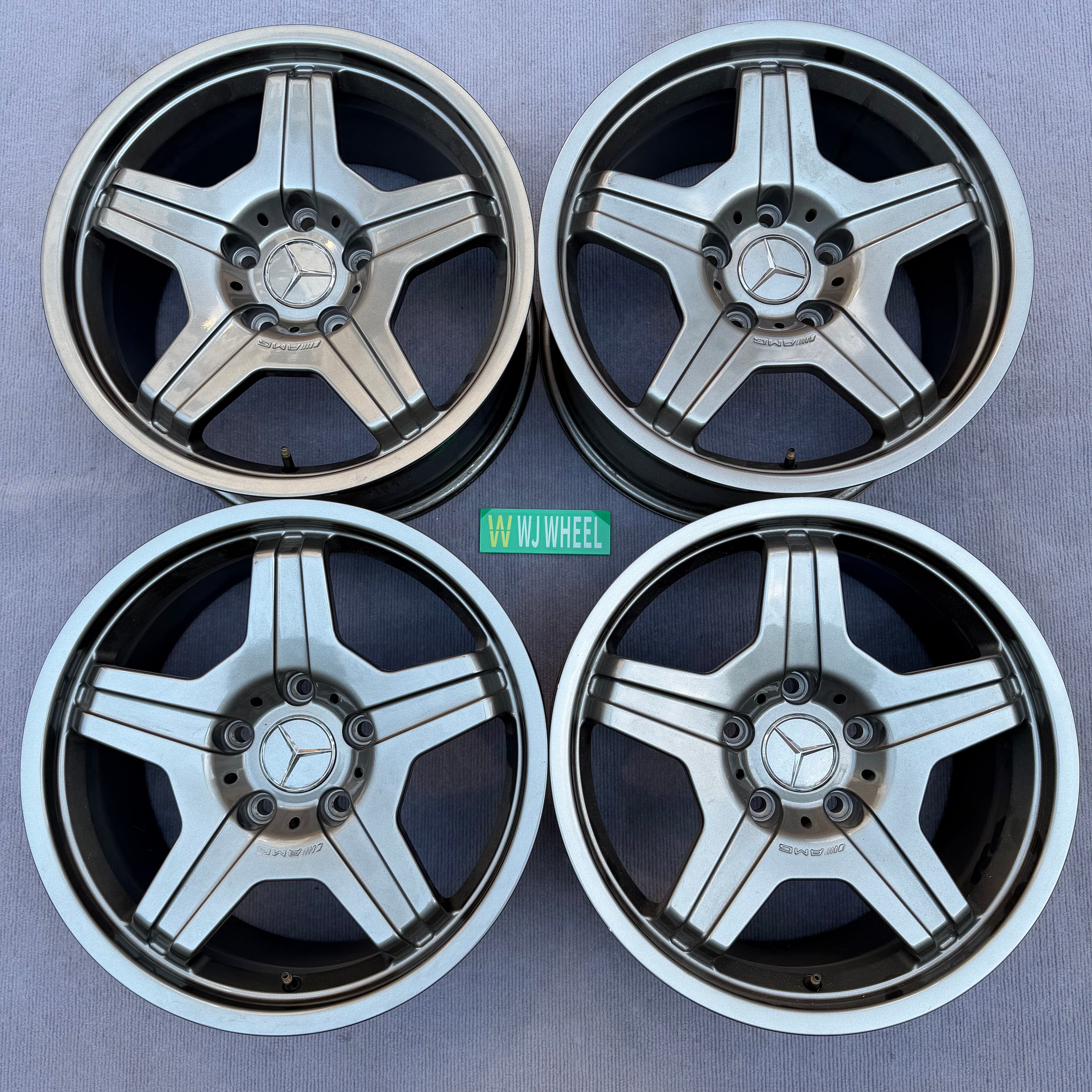 Mercedes-Benz G65 18 inch original wheels