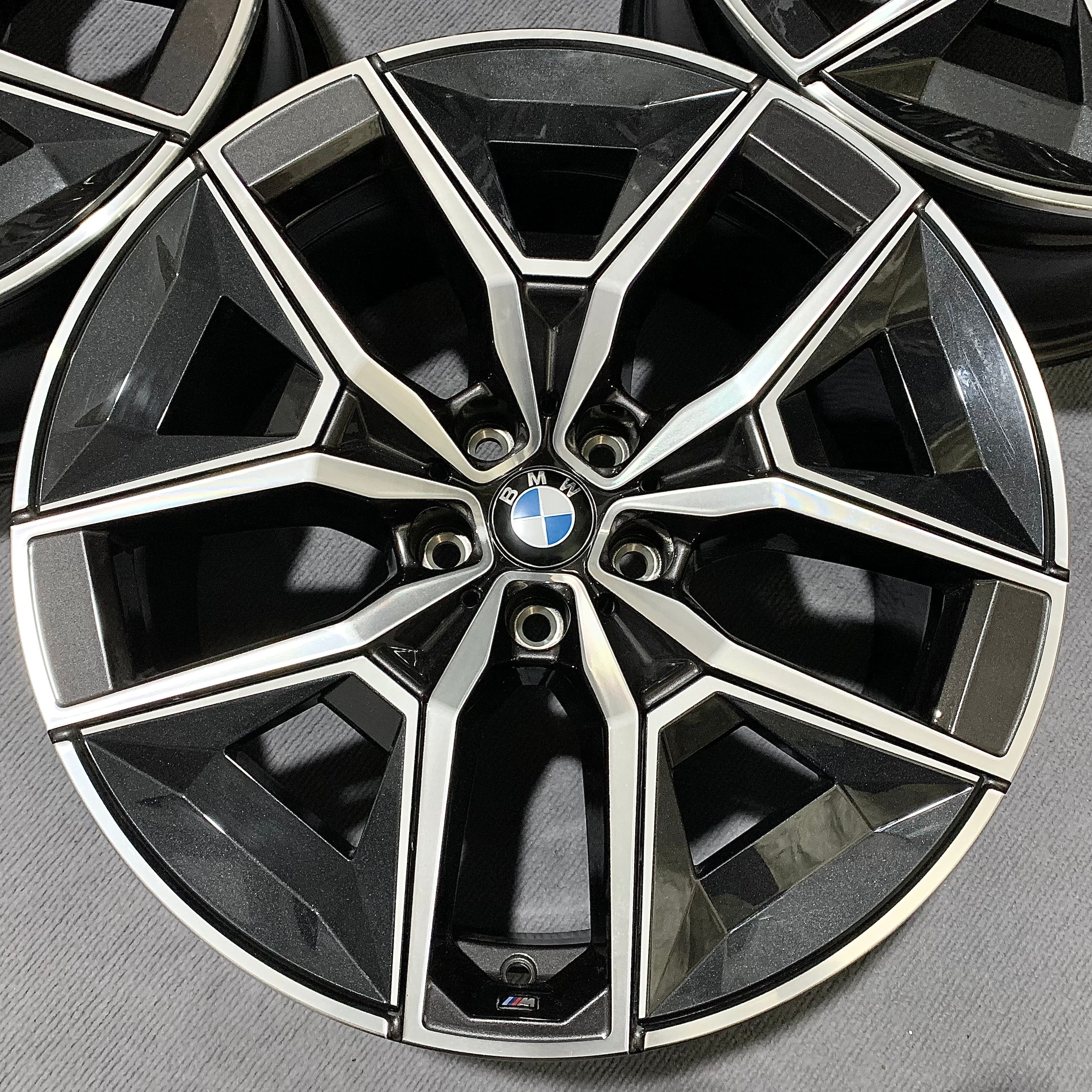 BMW 5 Series 936M 19 inch original wheels