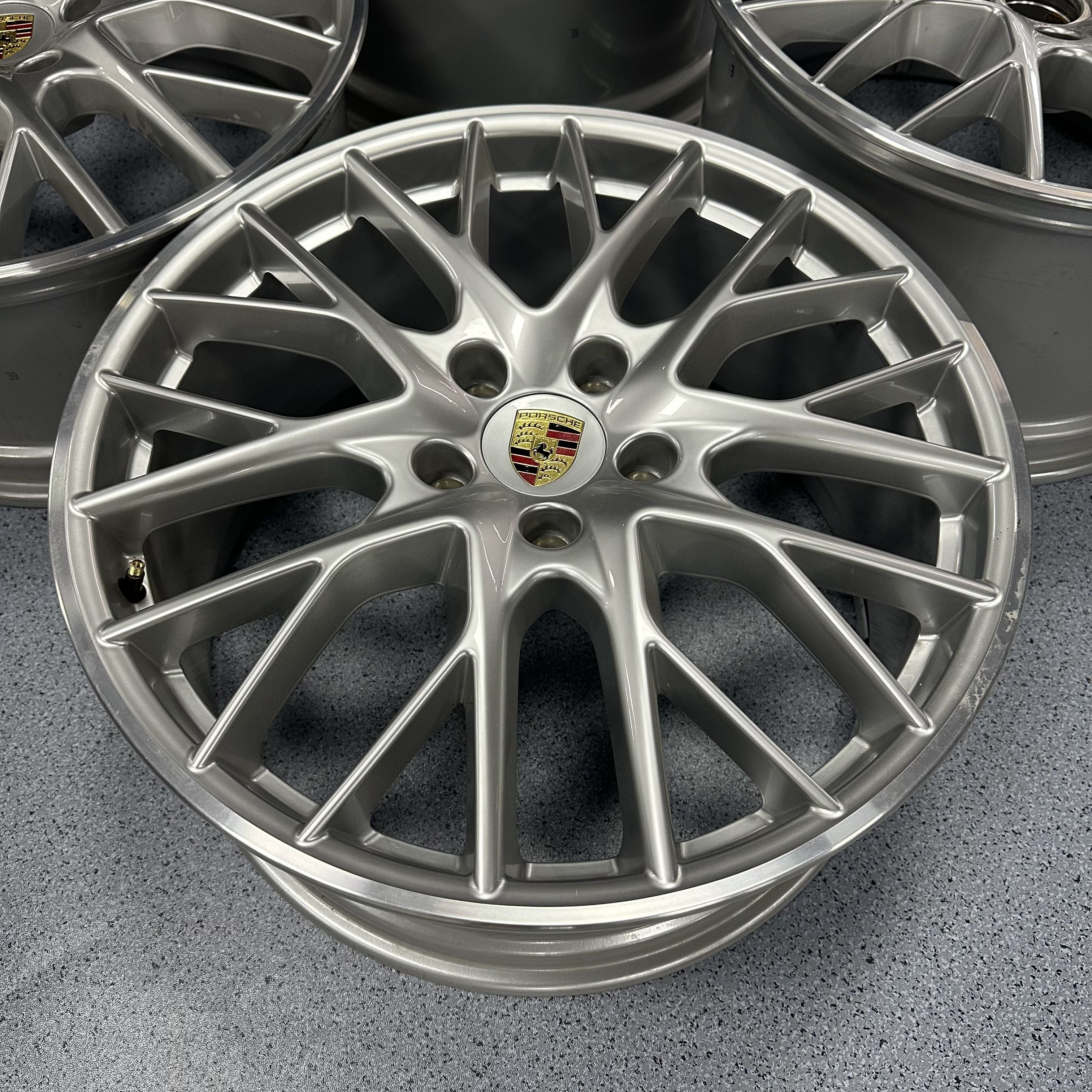 Porsche Panamera 21 inch original wheel silver