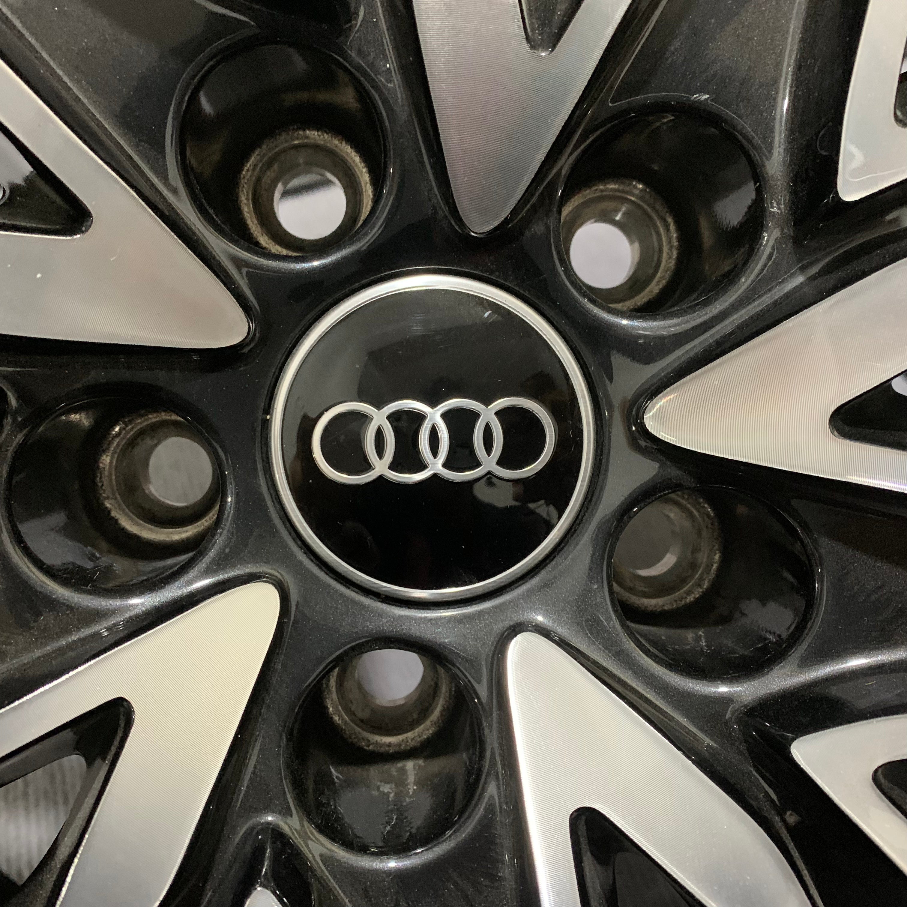 Audi A7L 19 inch original wheel
