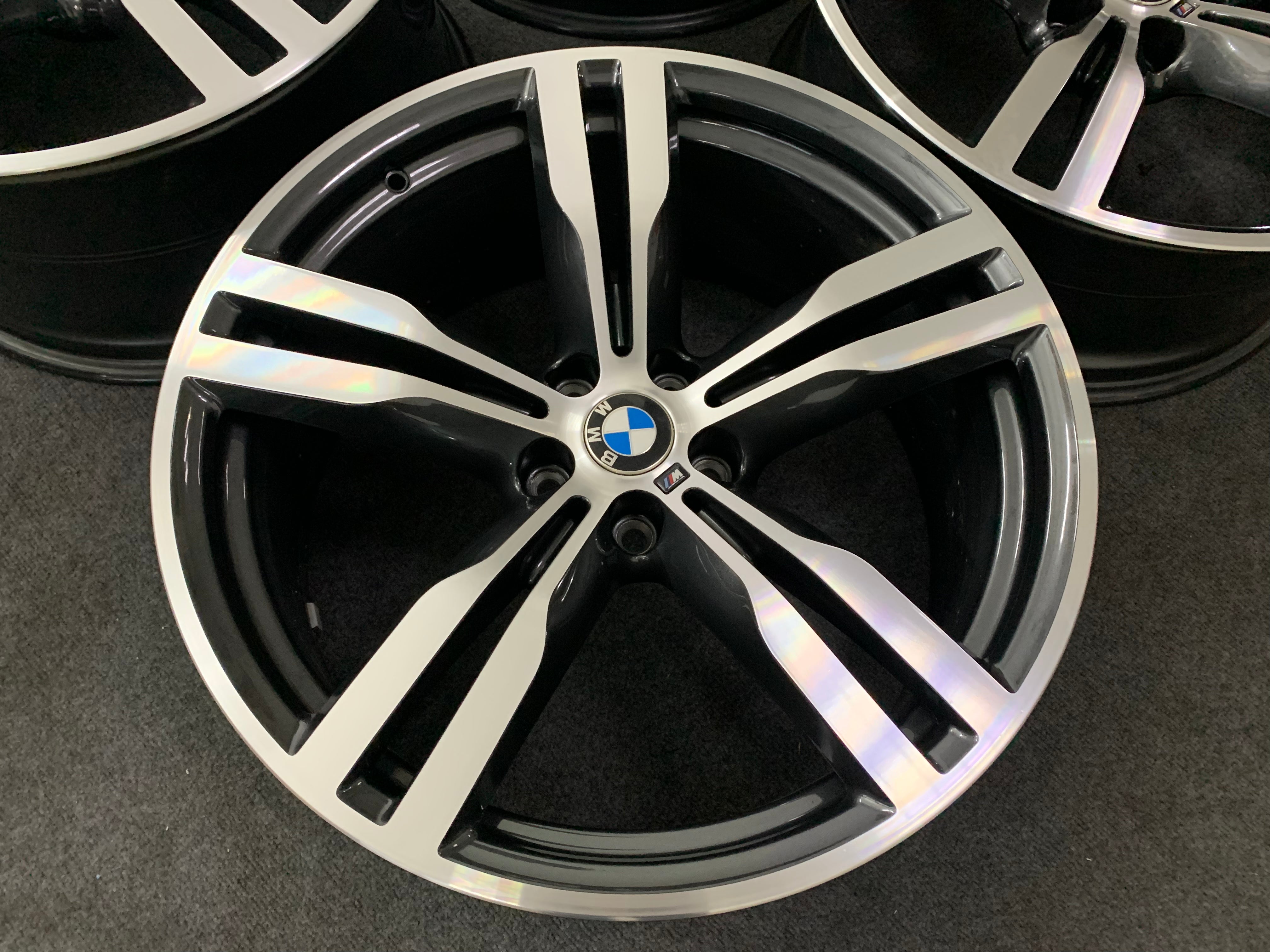 BMW 7 series 648M 20- inch original wheels