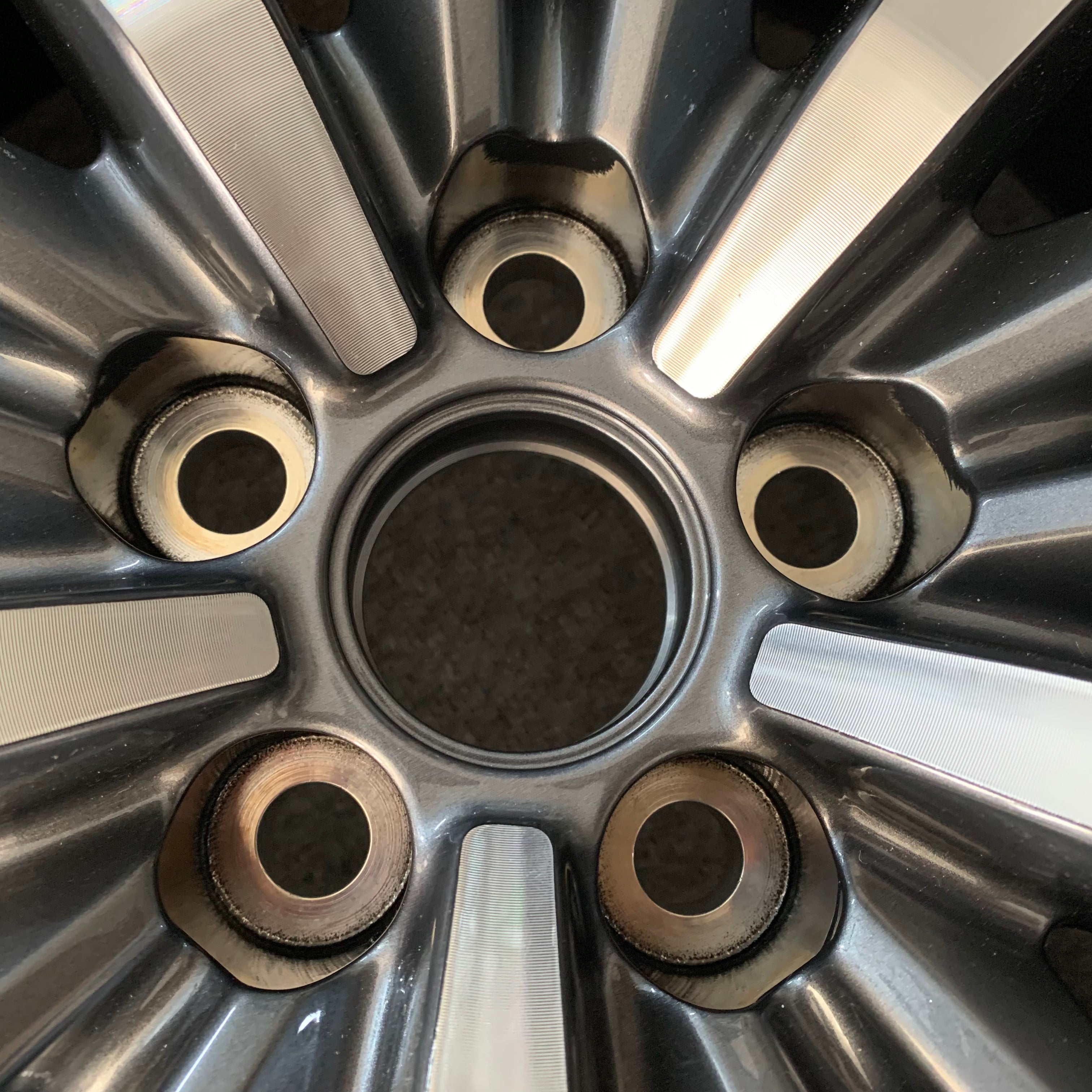 Toyota Highlander 20 inch Original wheels
