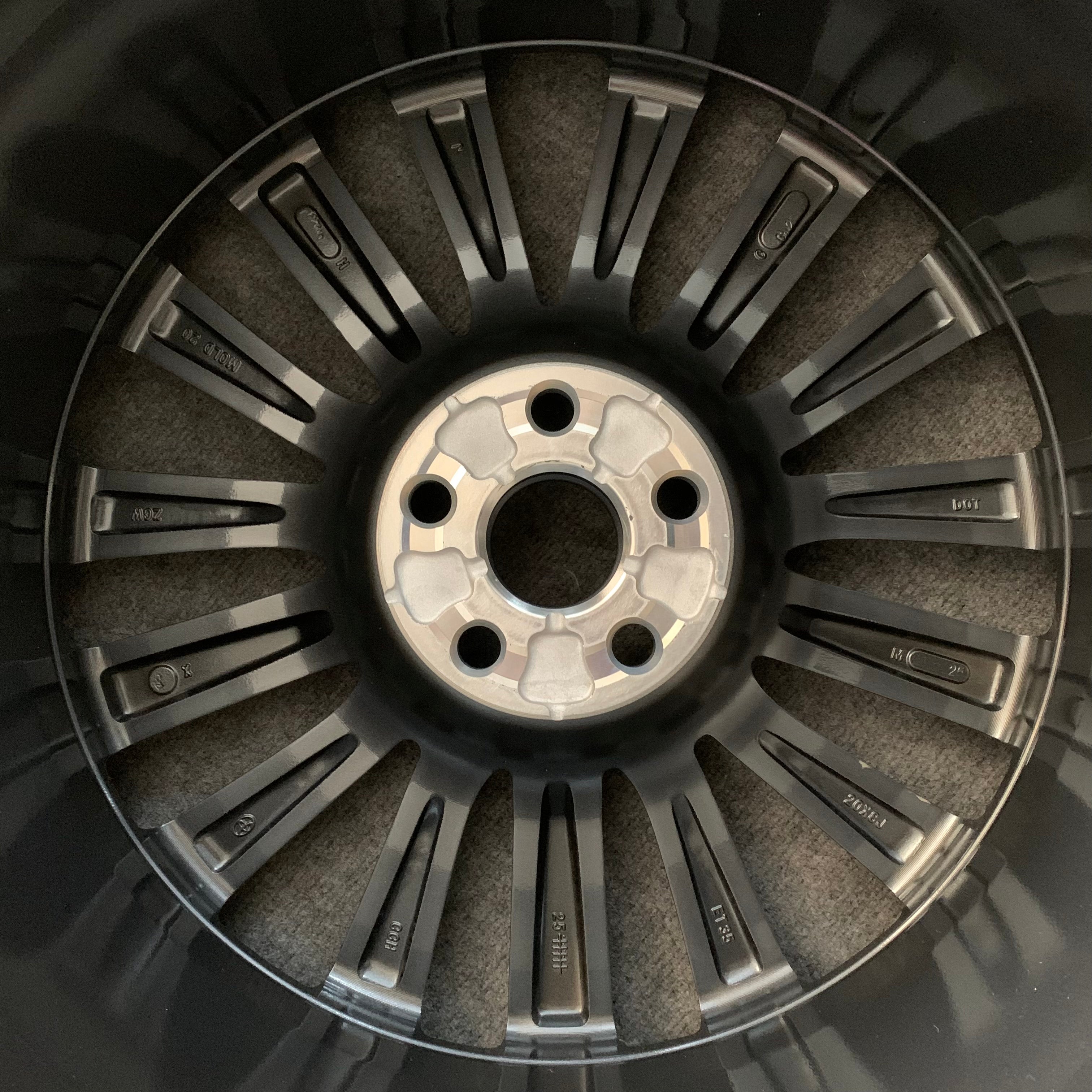 Toyota Highlander 20 inch Original wheels