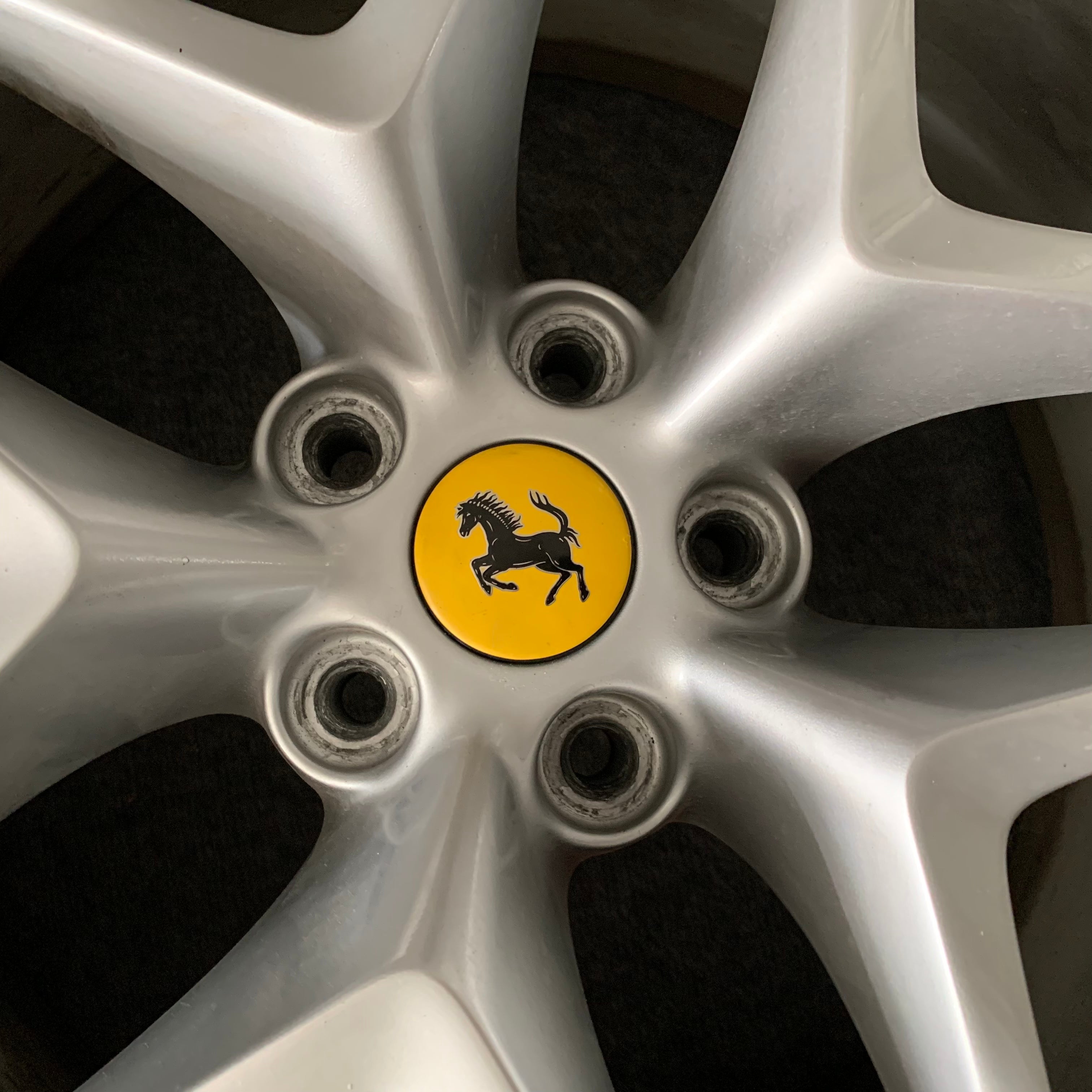 Ferrari Roma 20-inch Original wheel