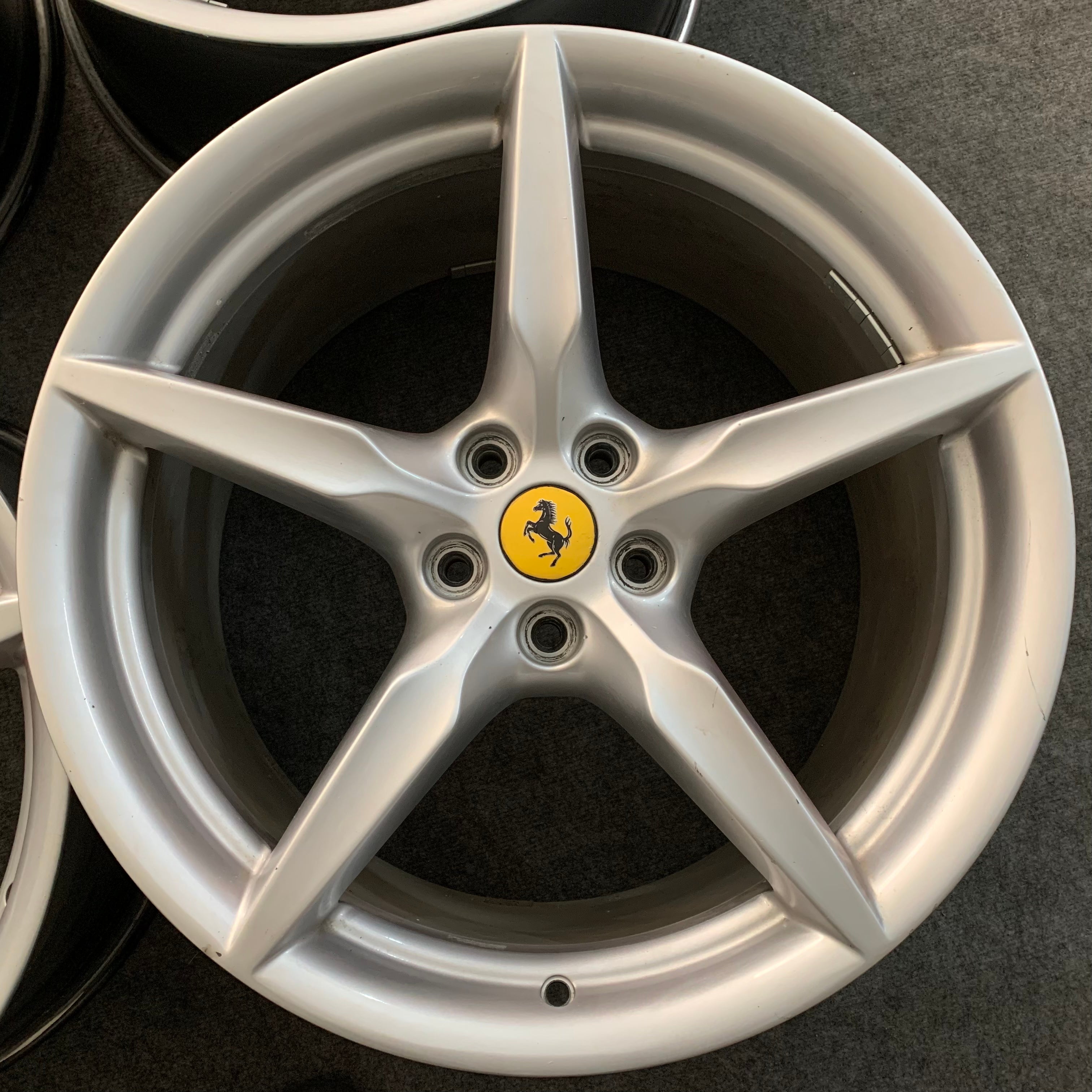 Ferrari 458 20-inch Original wheel
