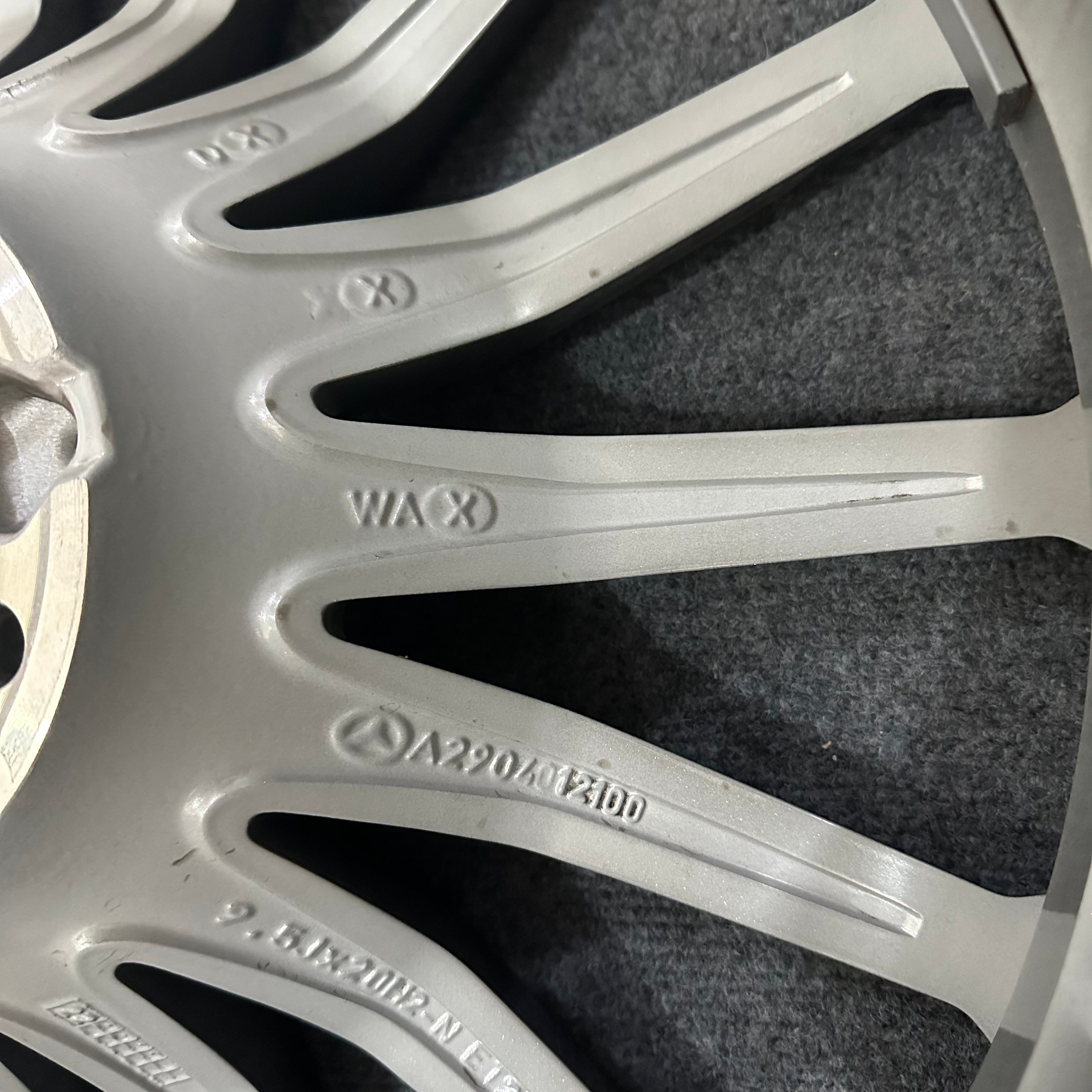 Mercedes benz GT63 20 inch original wheel (no tire)