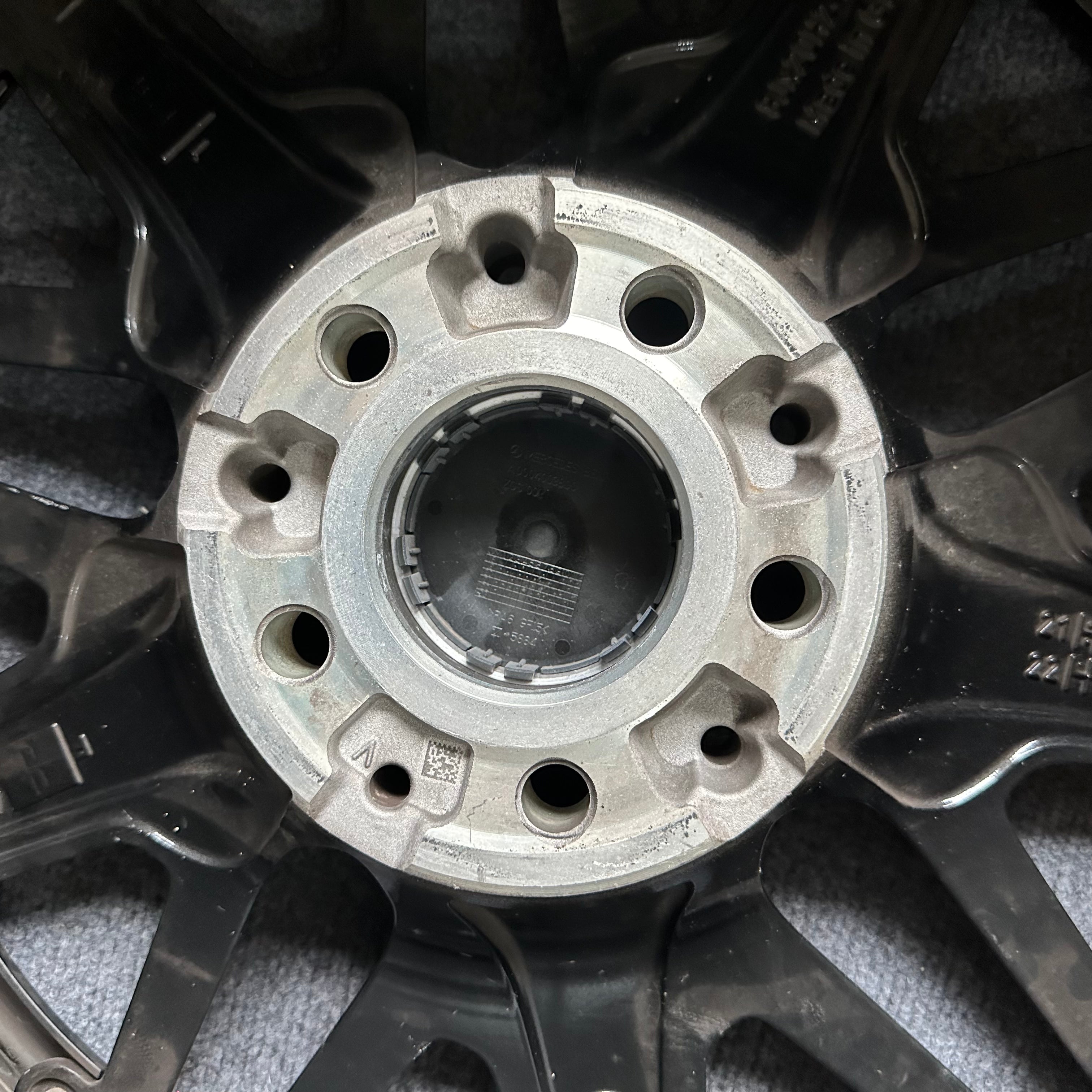 Mercedes-Benz C43 20 inch original wheels(no tire)