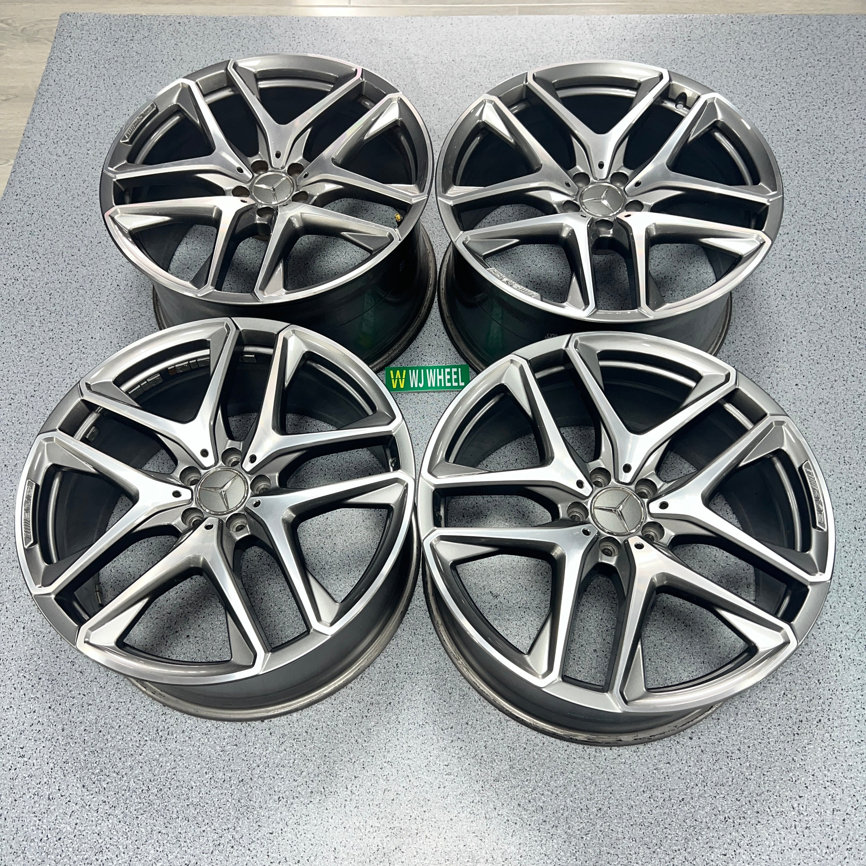 Mercedes-Benz GLE53 21 inch original wheels
