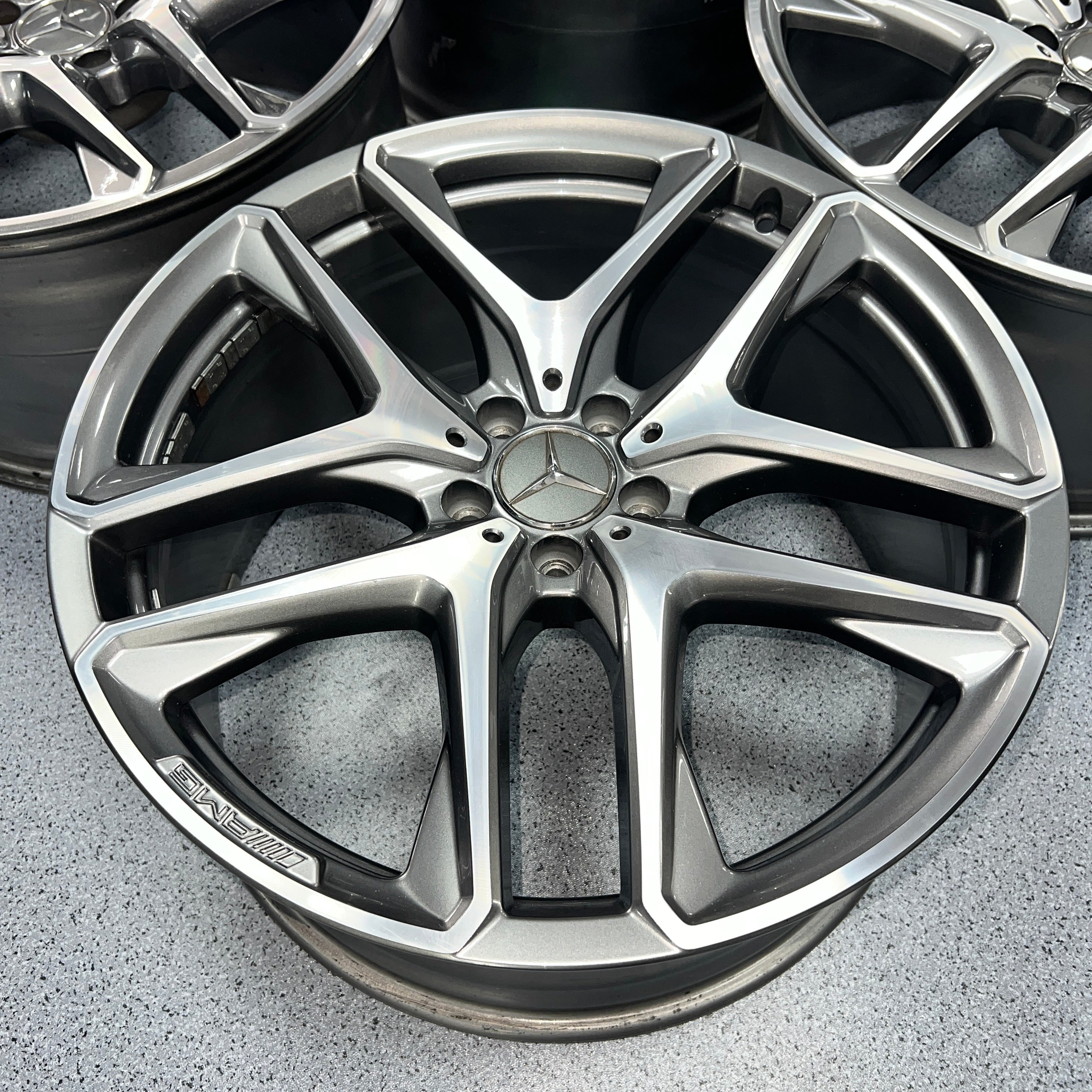 Mercedes-Benz GLE53 21 inch original wheels