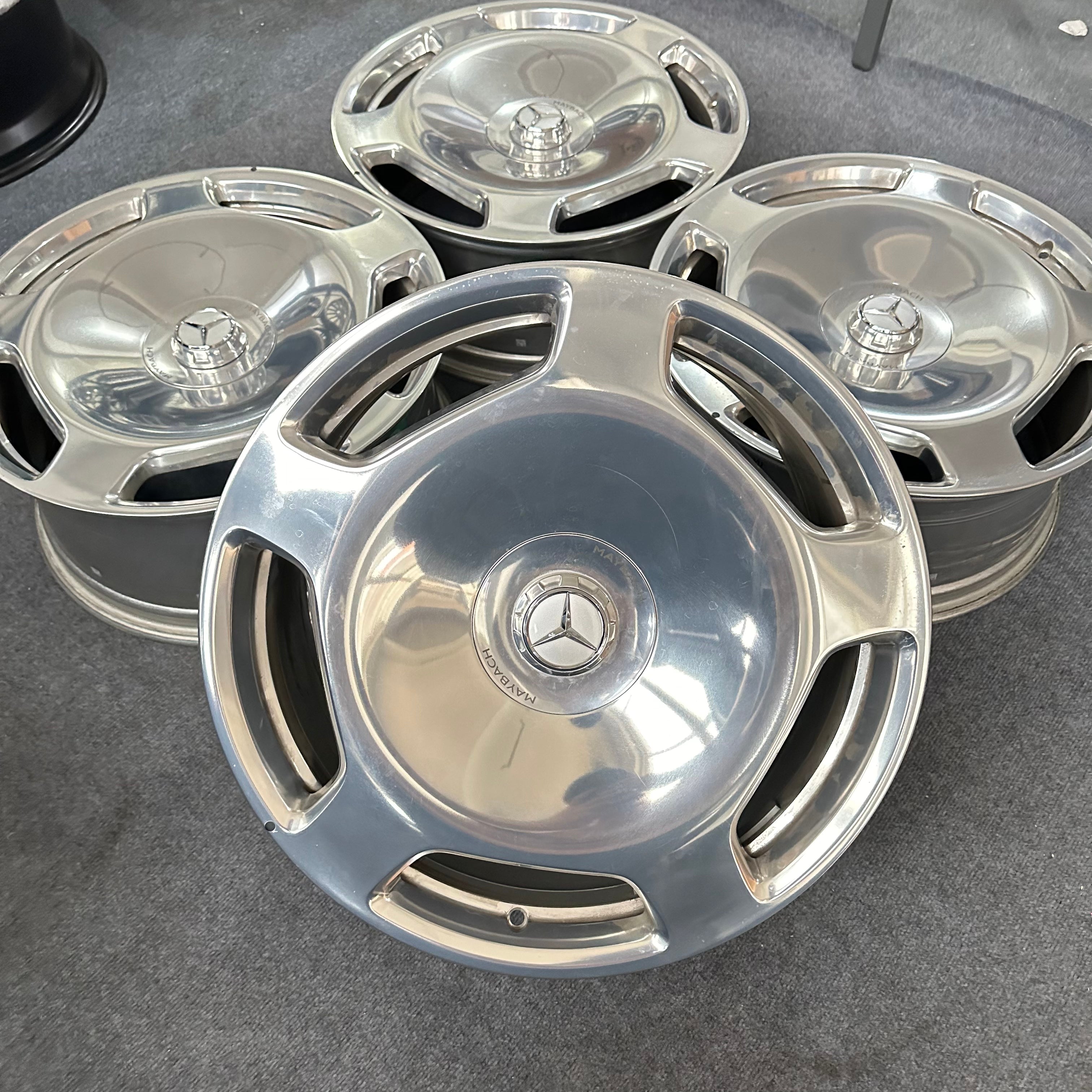 Mercedes benz S680 20 inch Original wheel