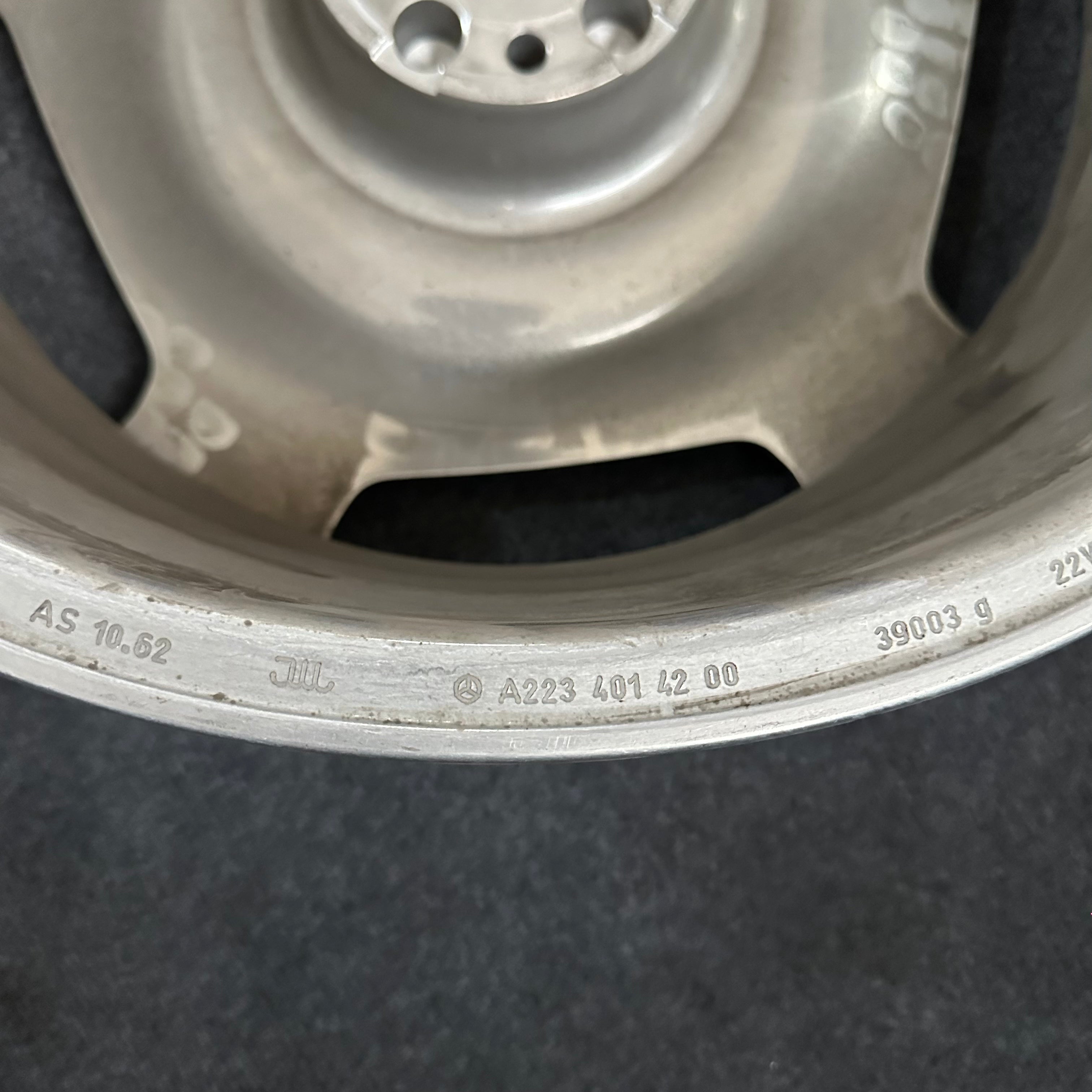 Mercedes benz S680 20 inch Original wheel