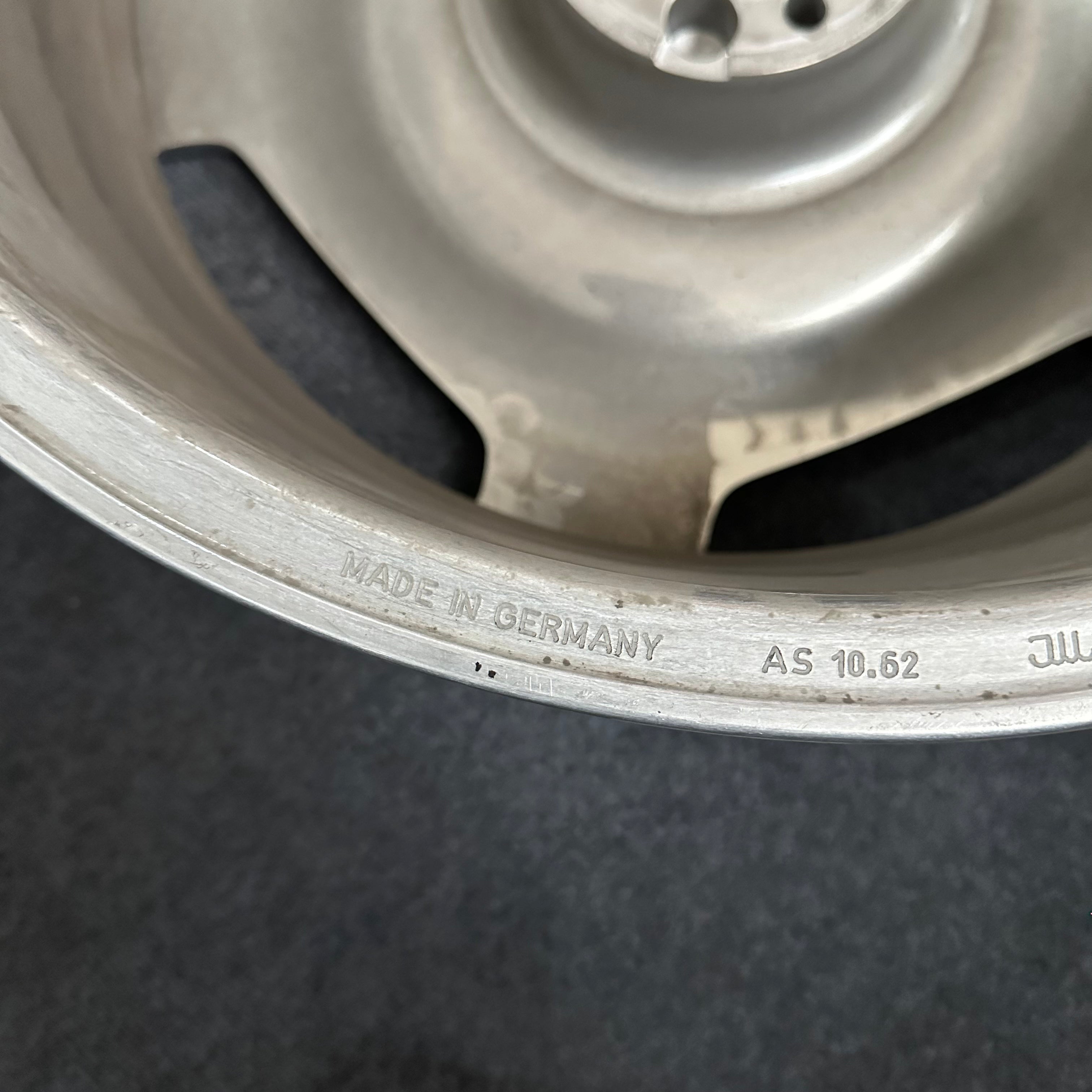 Mercedes benz S680 20 inch Original wheel