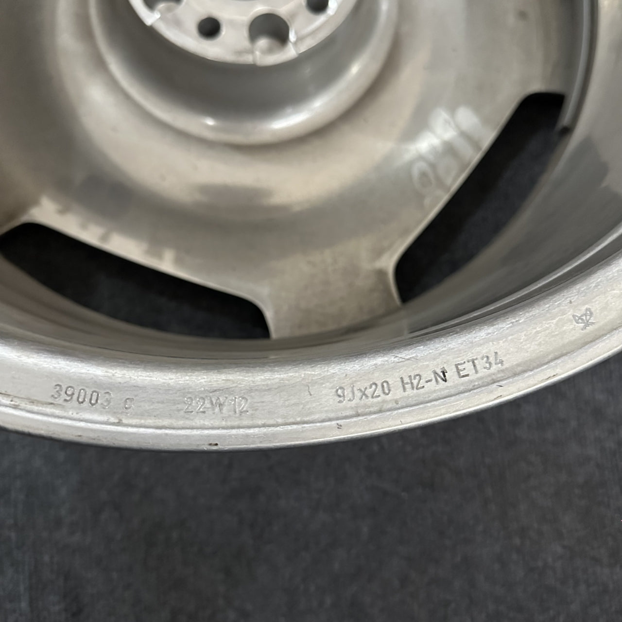 Mercedes benz S680 20 inch Original wheel
