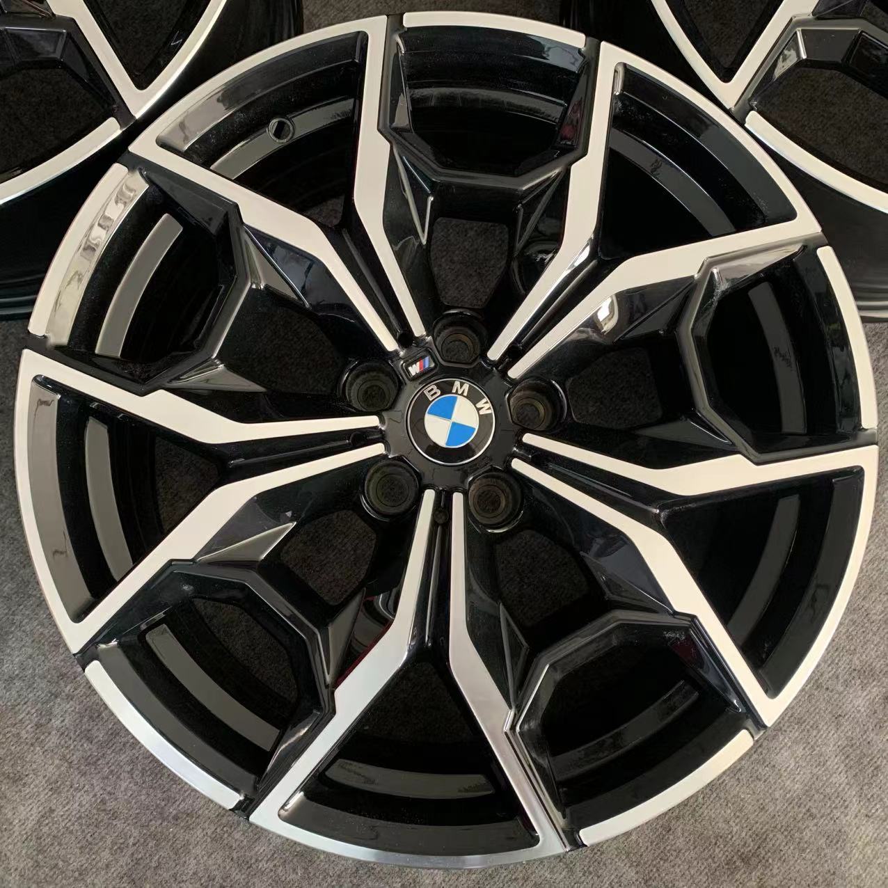BMW X3 887M  19 inch original wheel
