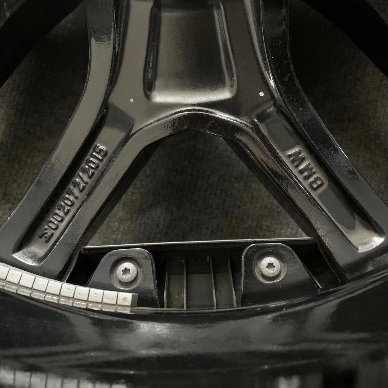 BMW 7 Series 907M 20 inch original wheels