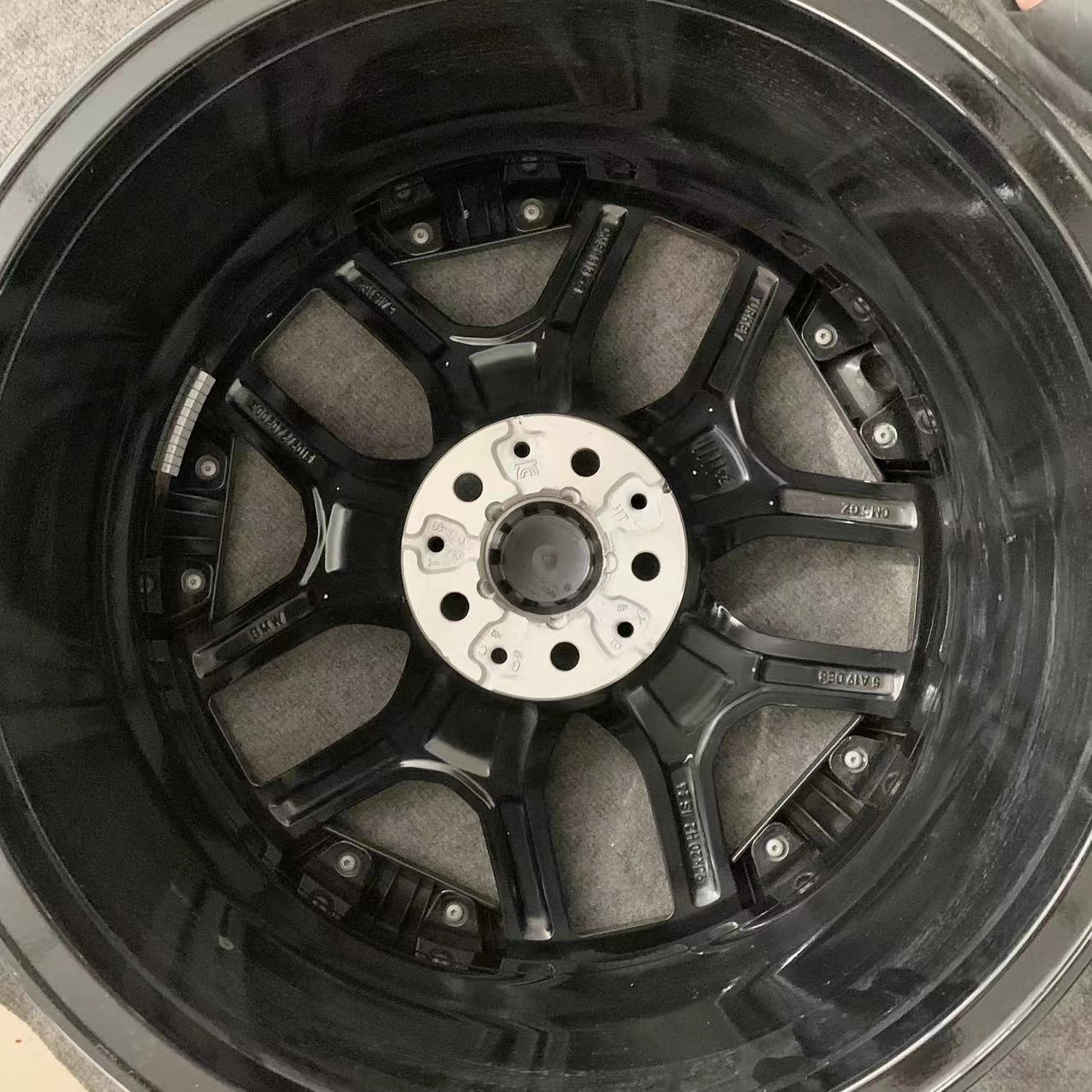BMW 7 Series 907M 20 inch original wheels