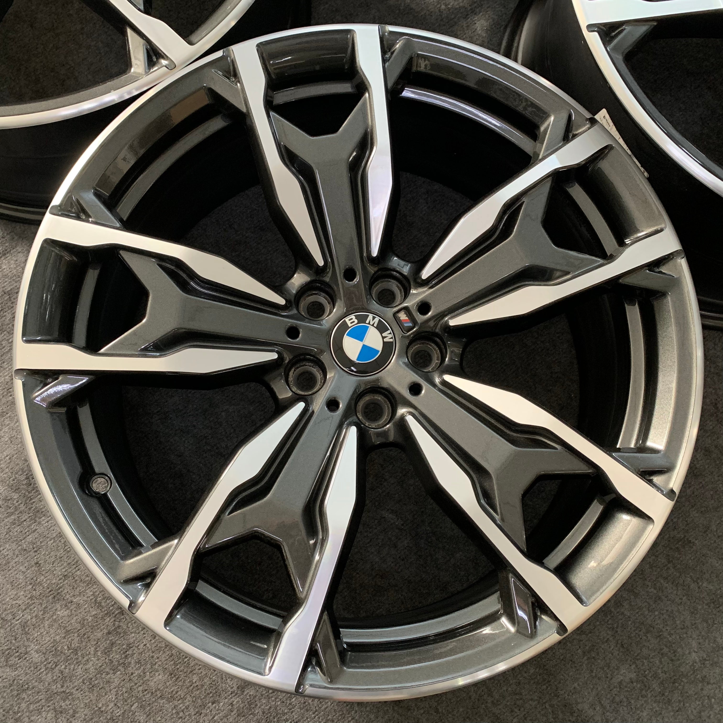 BMW X4 787M 20 inch Original wheels