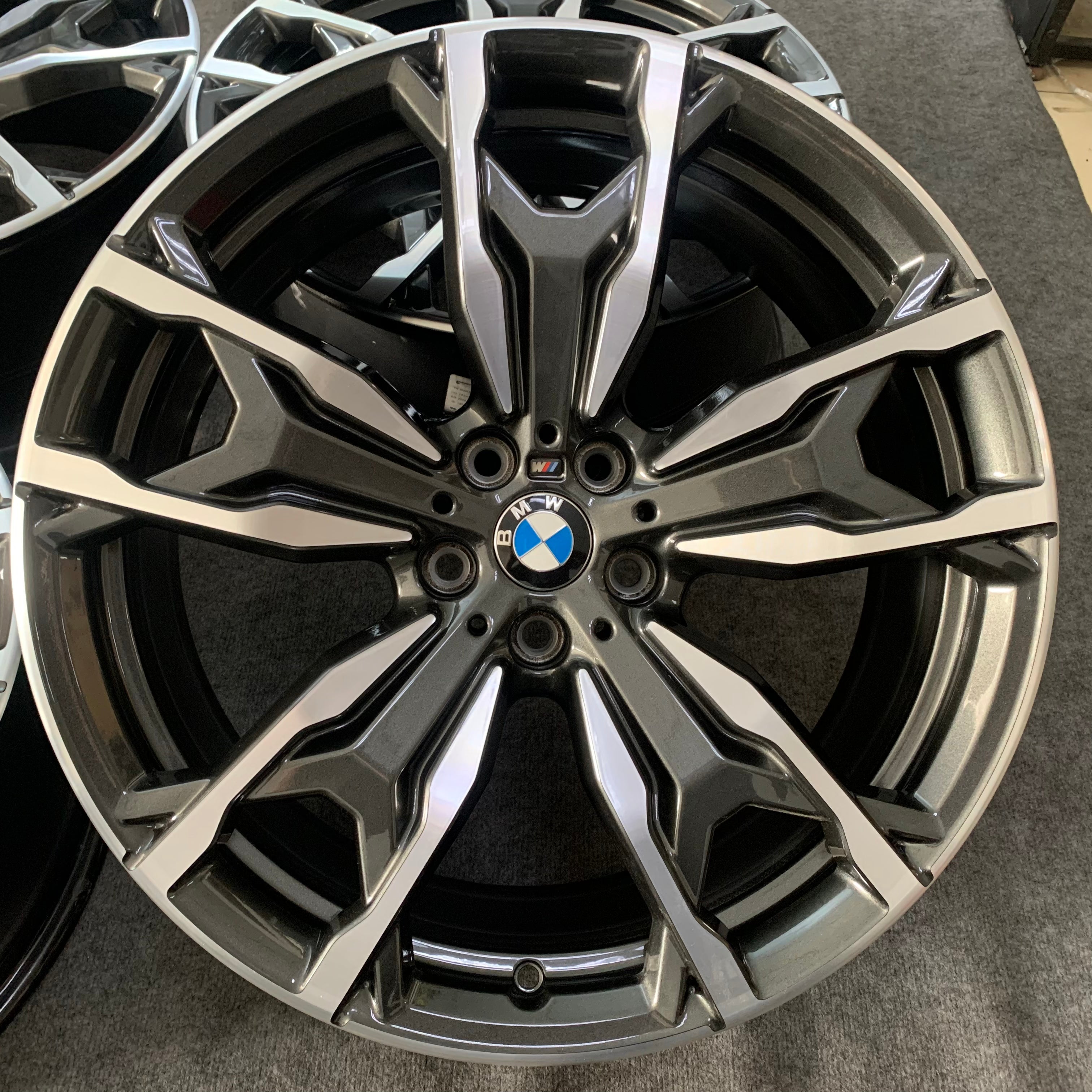 BMW X4 787M 20 inch Original wheels