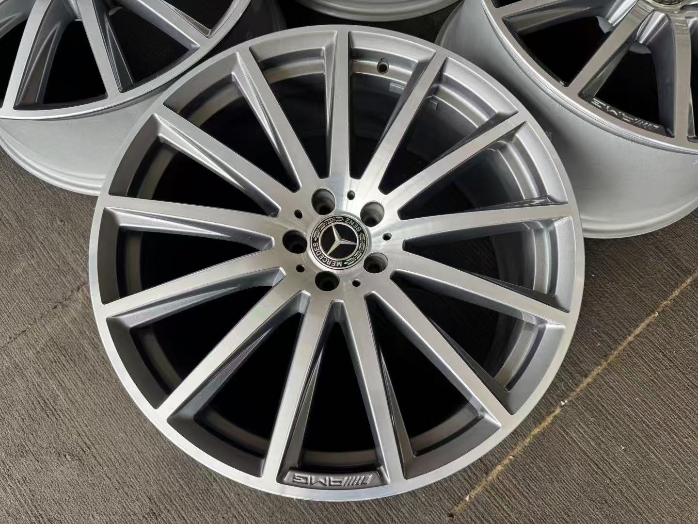 Mercedes benz GLS450 22 inch Original wheel