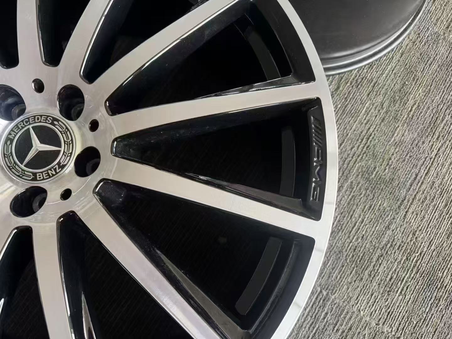 Mercedes benz GLS450 22 inch Original wheel