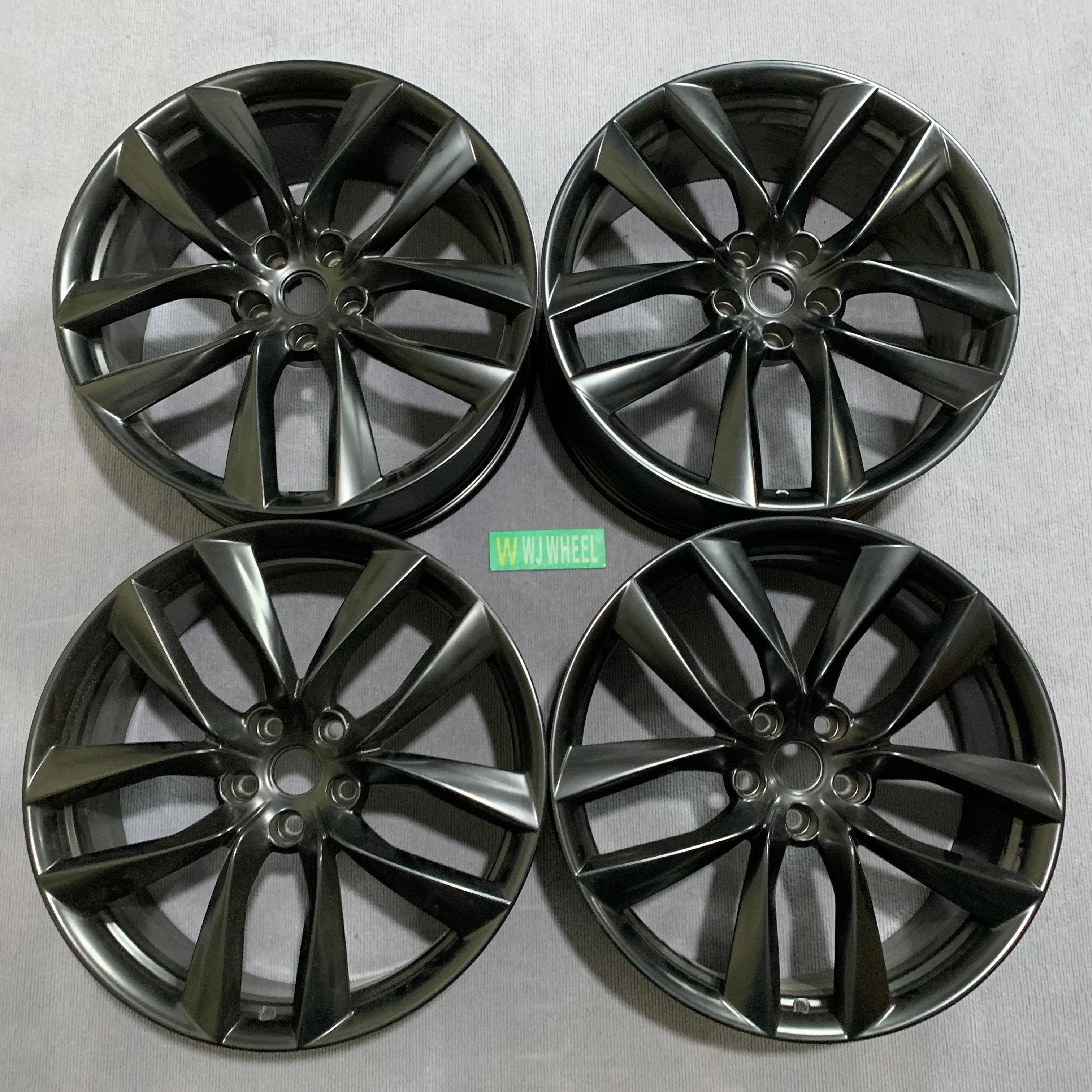Tesla Model S 21-inch Original wheel