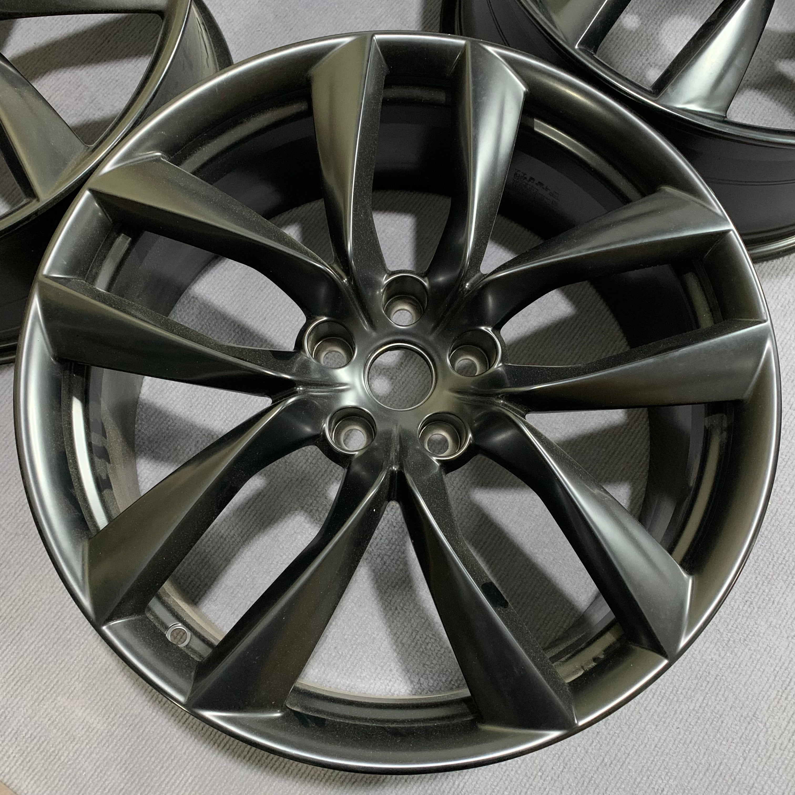 Tesla Model S 21-inch Original wheel