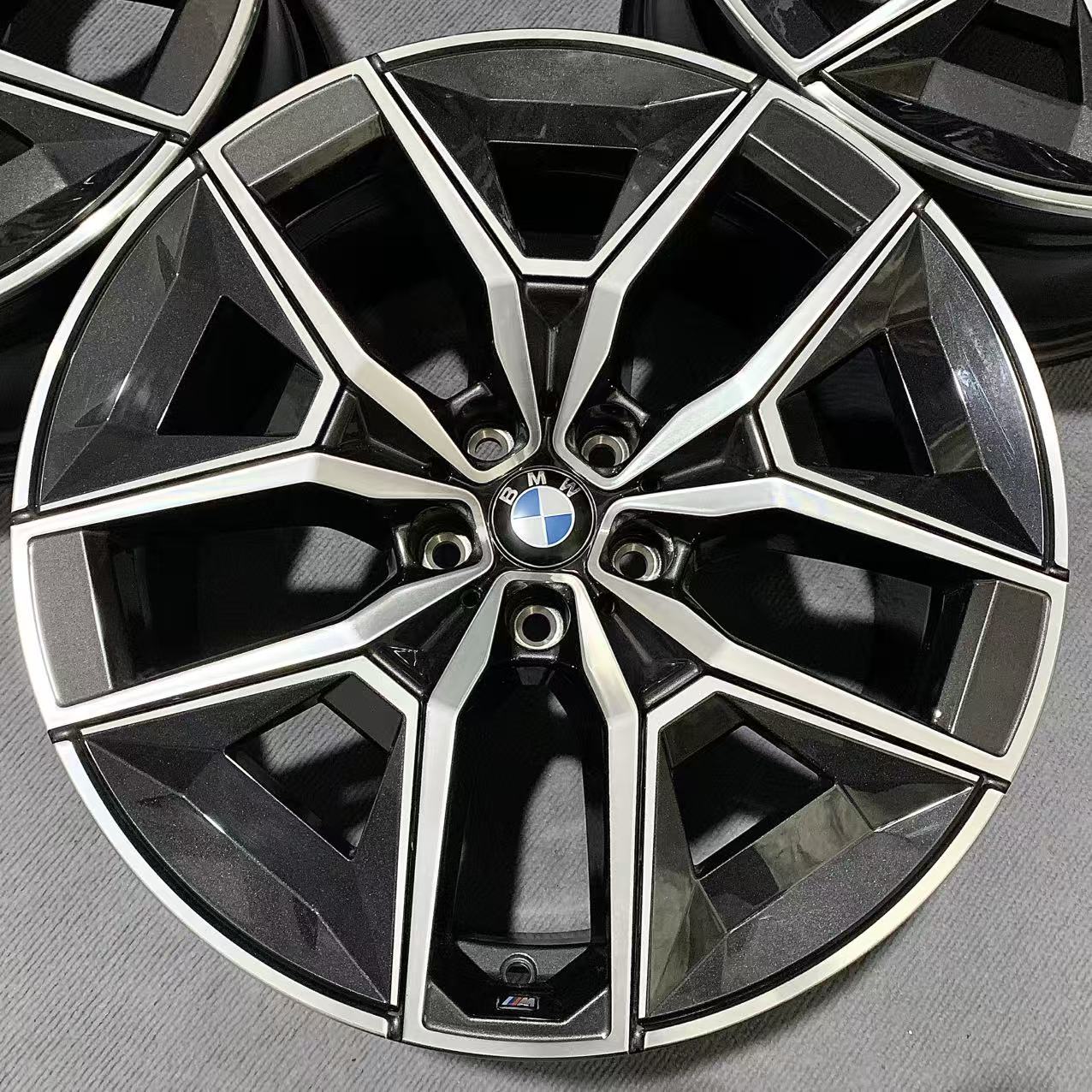 BMW 5 Series i5 934M 19-inch original  wheels