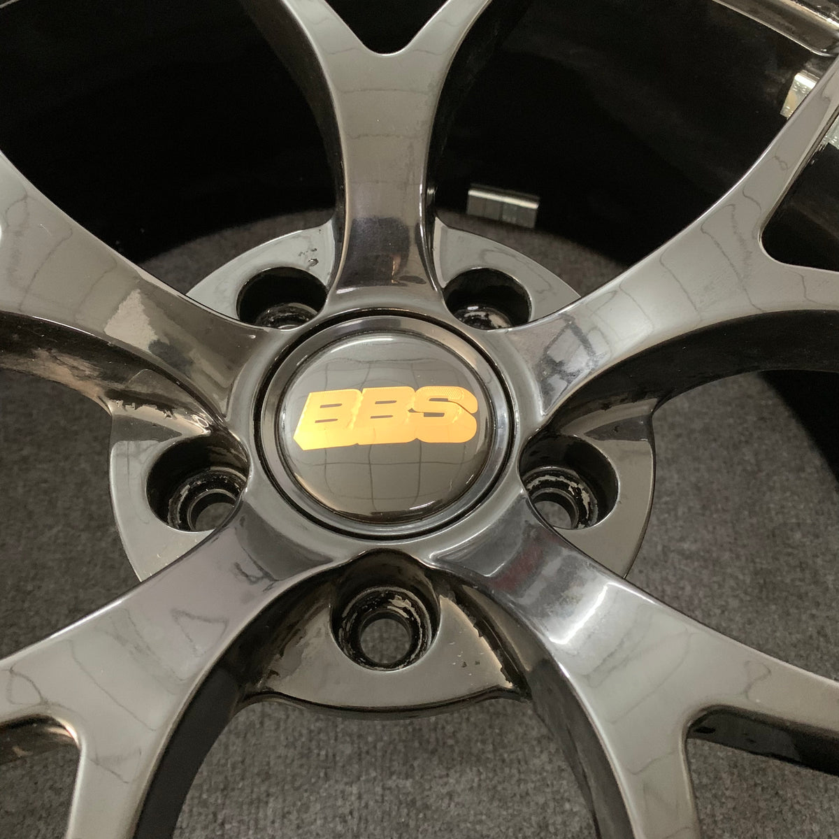 MB05 19 inch 5*112 66.6
