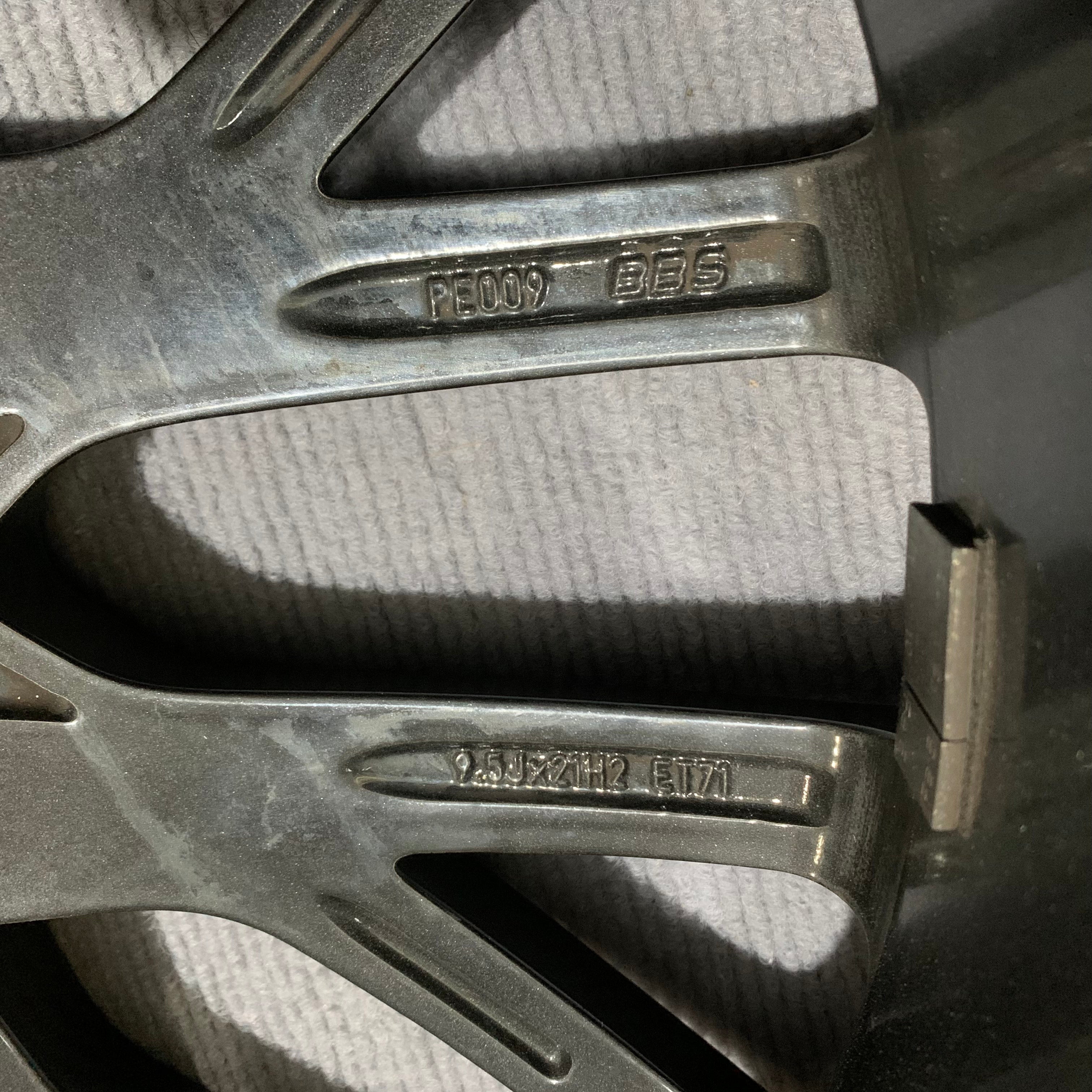 Porsche  Panamera 21 inch original wheel