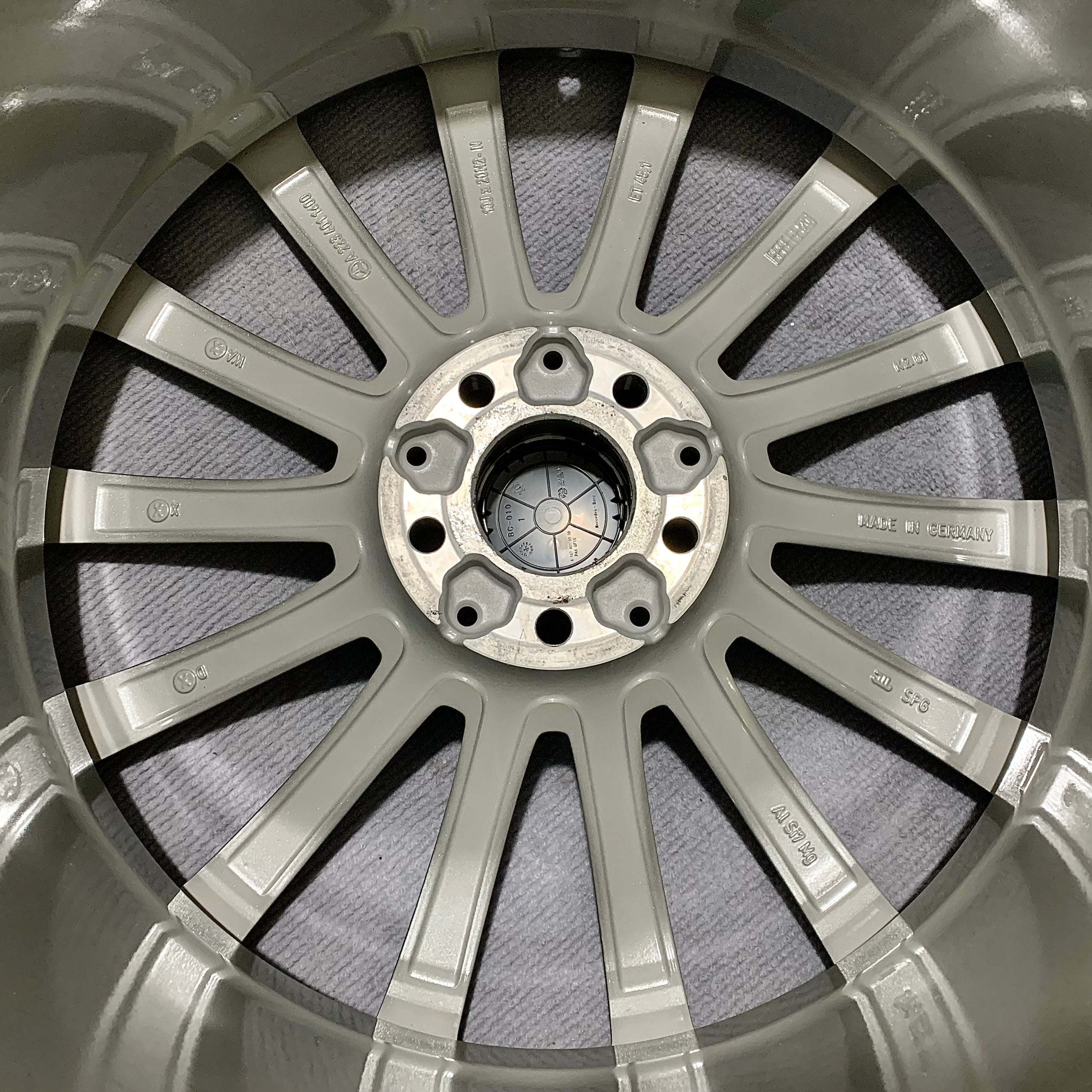 Mercedes benz S450 20-inch Original wheels