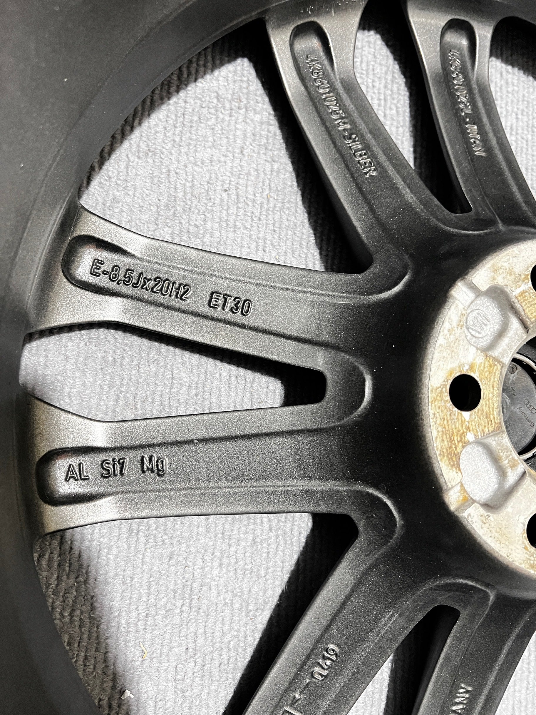 Audi A7 20-inch Original wheels