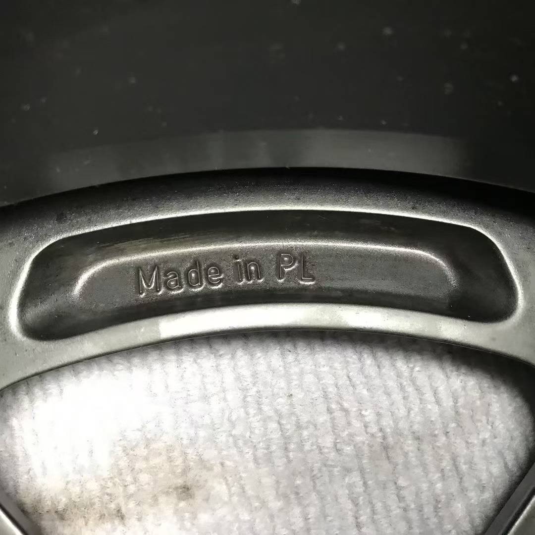 Mercedes benz A35 19 inch original wheel (no tire)