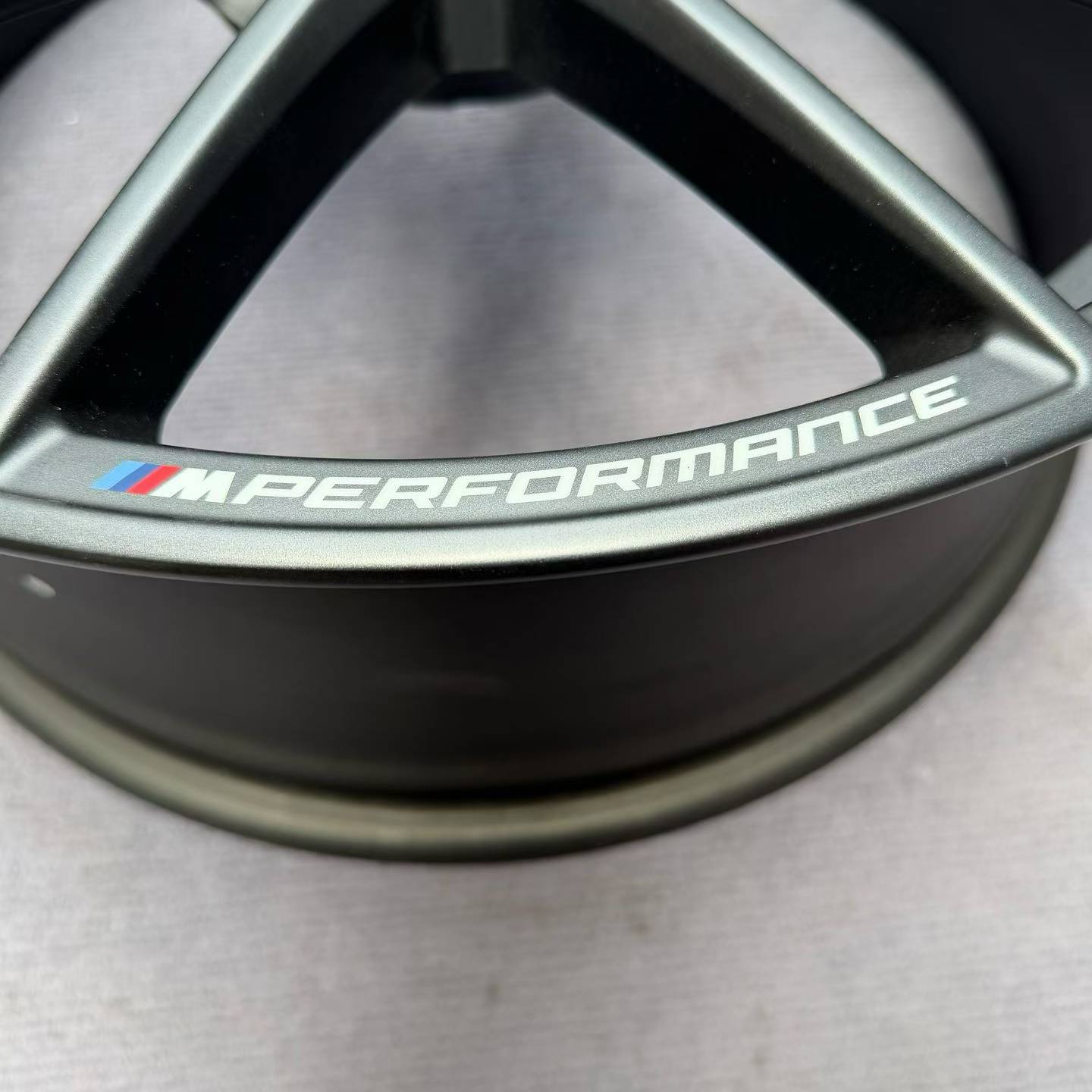 BMW 3 series 898M 19 inch original wheel