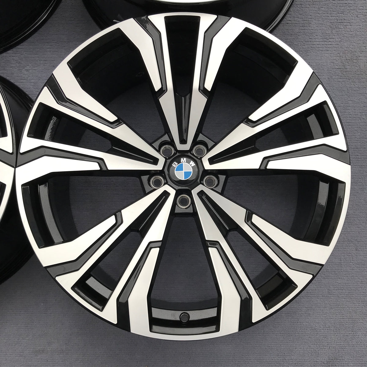 MB25  22  inch 5*112  66.6