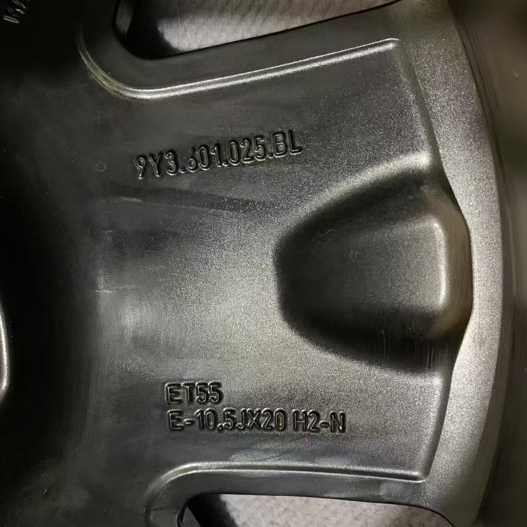Porsche Cayenne 20 inch  original wheel