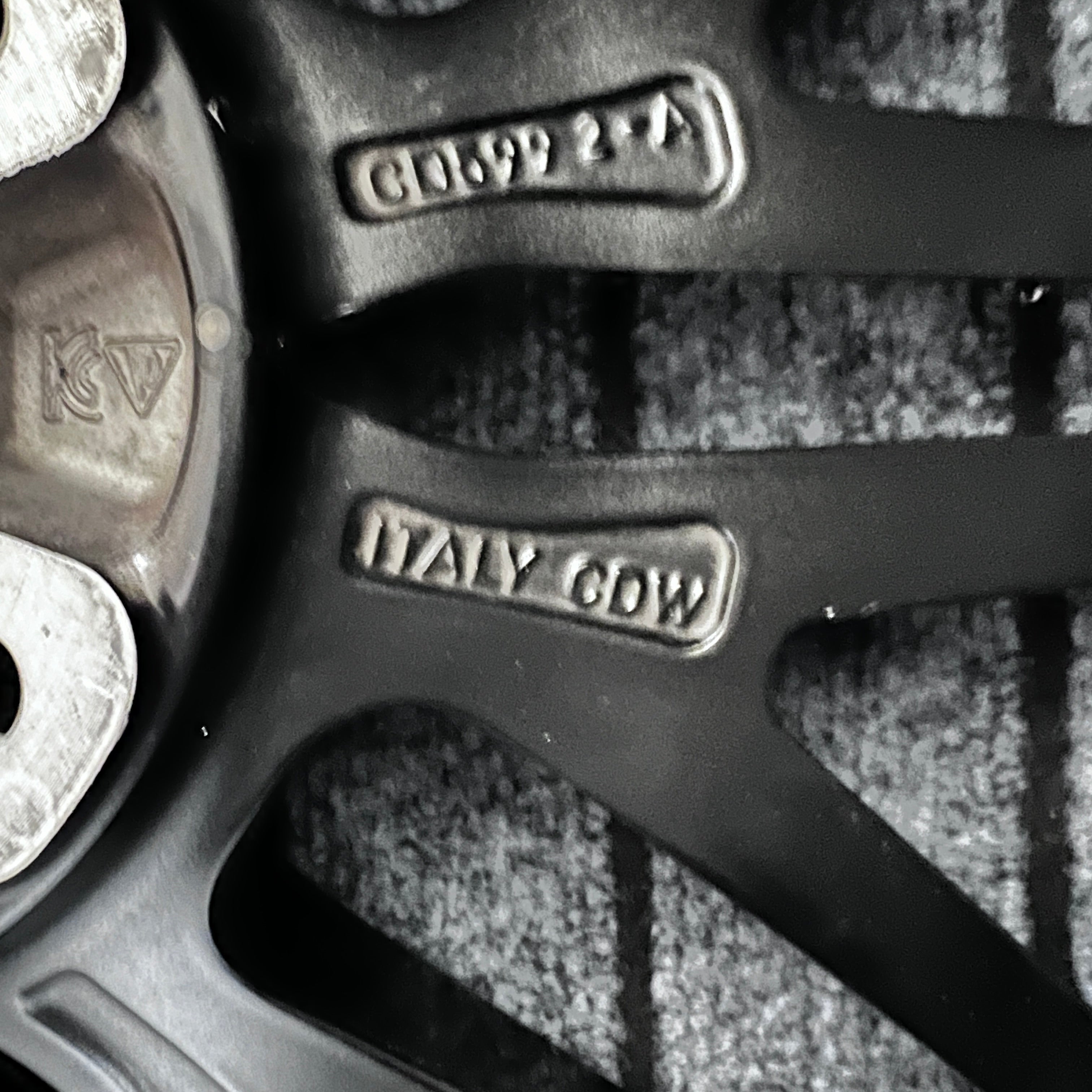 Porsche Cayenne 21-inch original wheel