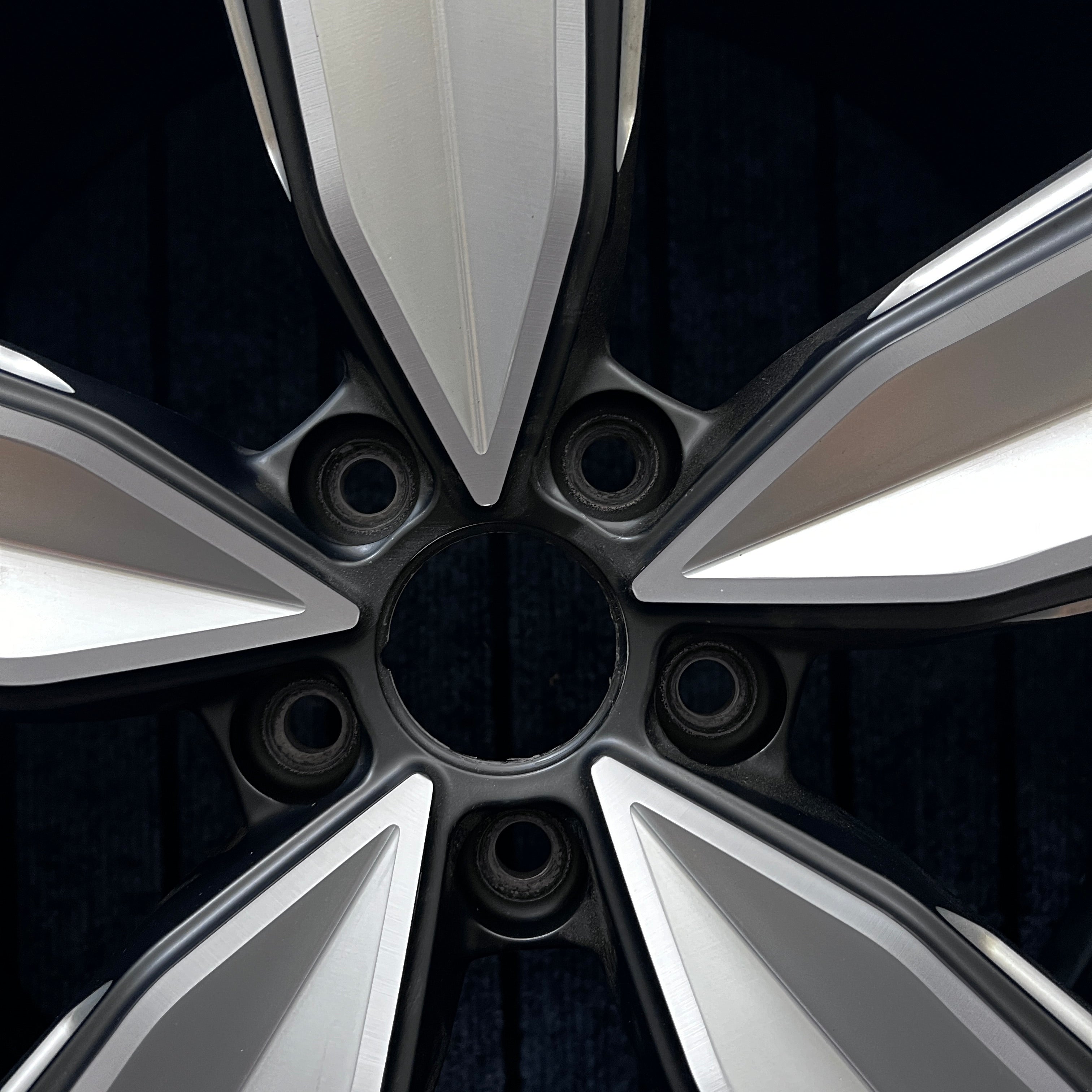 Audi RS5 20-inch Original wheels