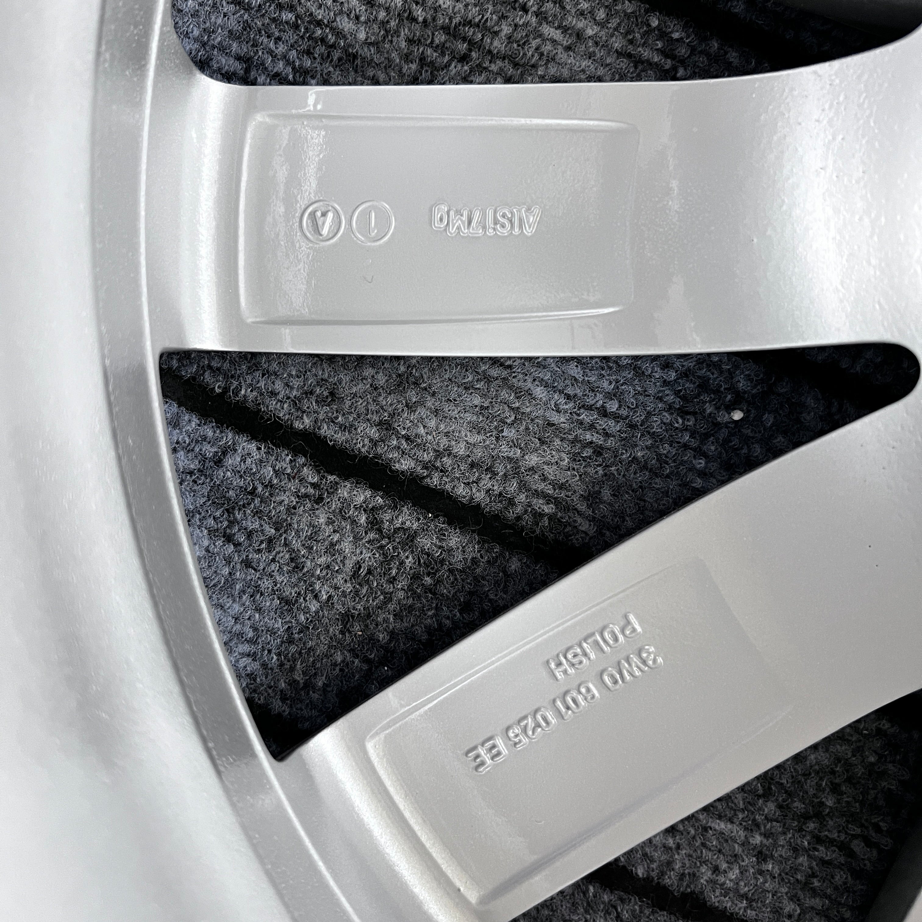 Bentley Continental GT 21-inch Original wheels