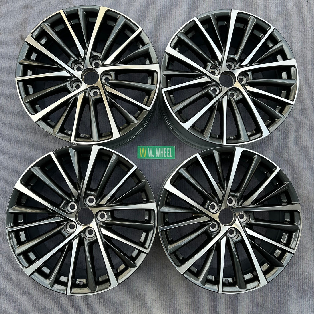 Lexus ES 18 inch  original wheels