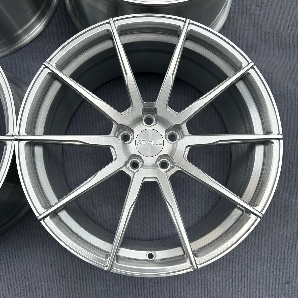 MB23 20inch 5*120  72.6