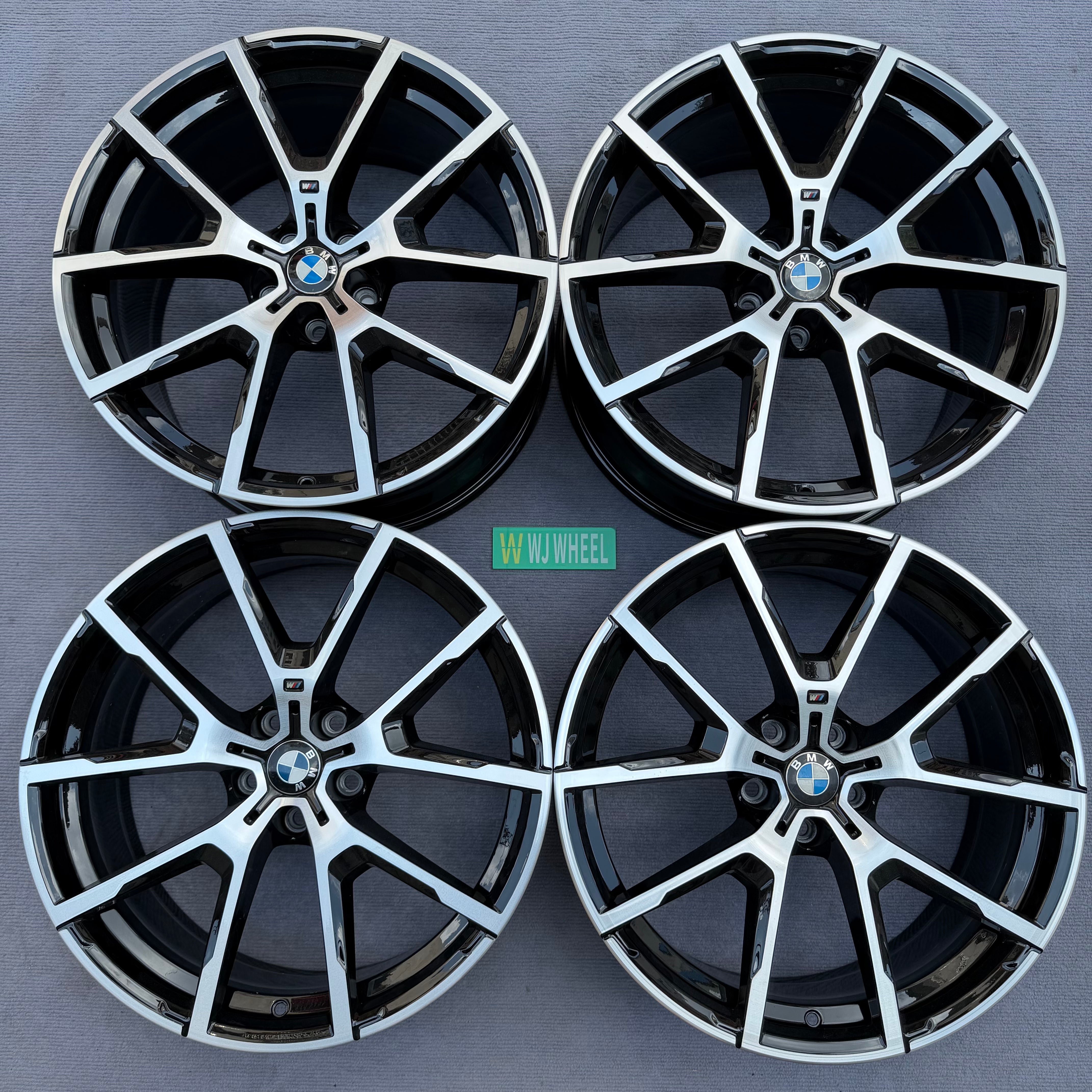 BMW 8 series 728M 20 inch original wheels