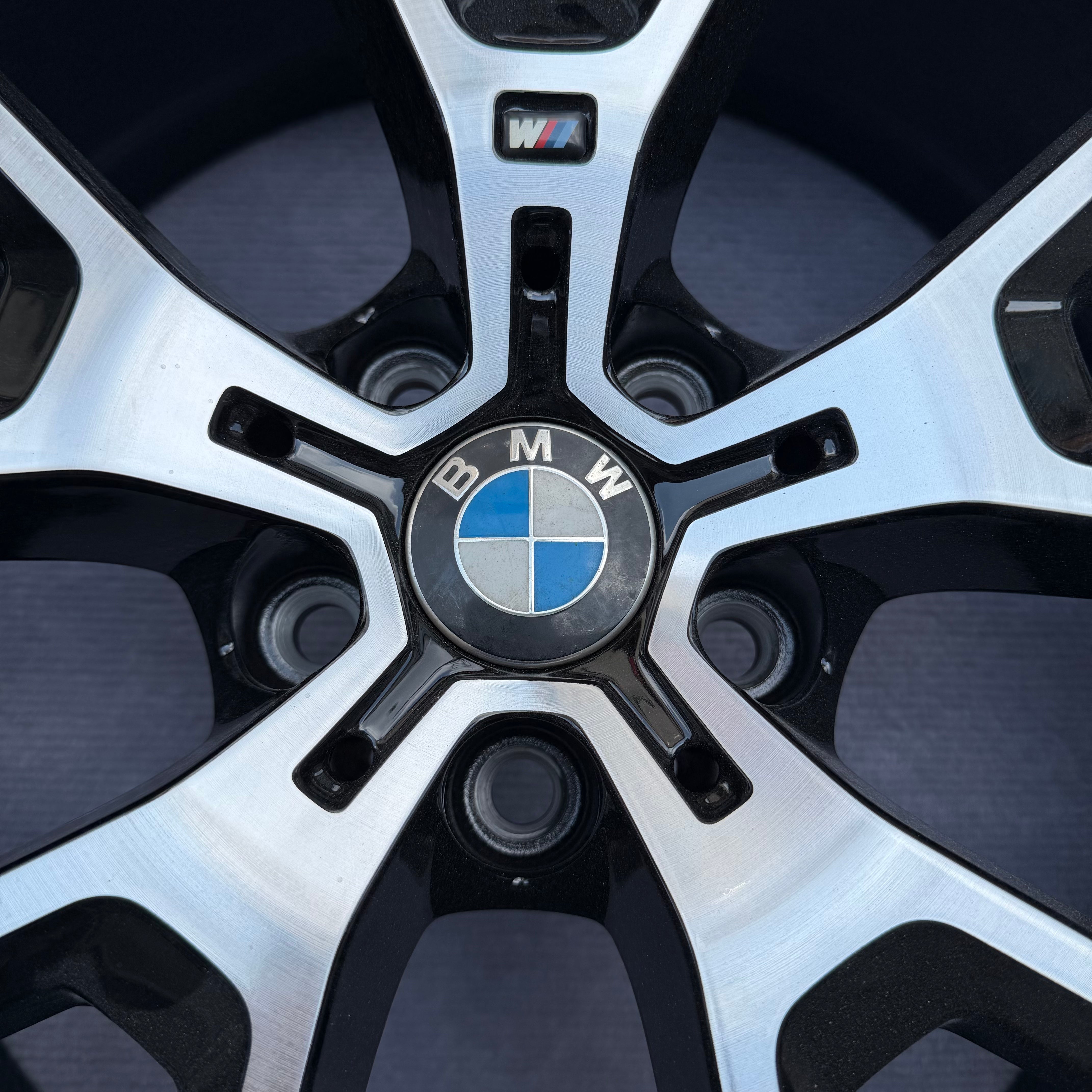 BMW 8 series 728M 20 inch original wheels